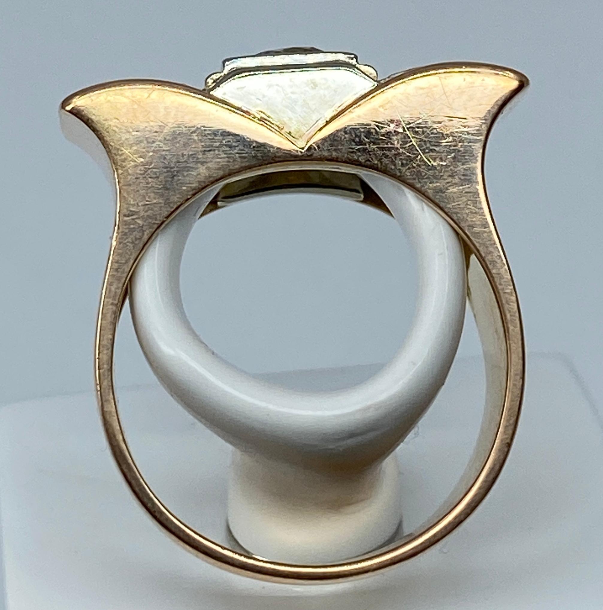 Women's or Men's TANK ring in 18 carat gold set with 3 diamonds 
