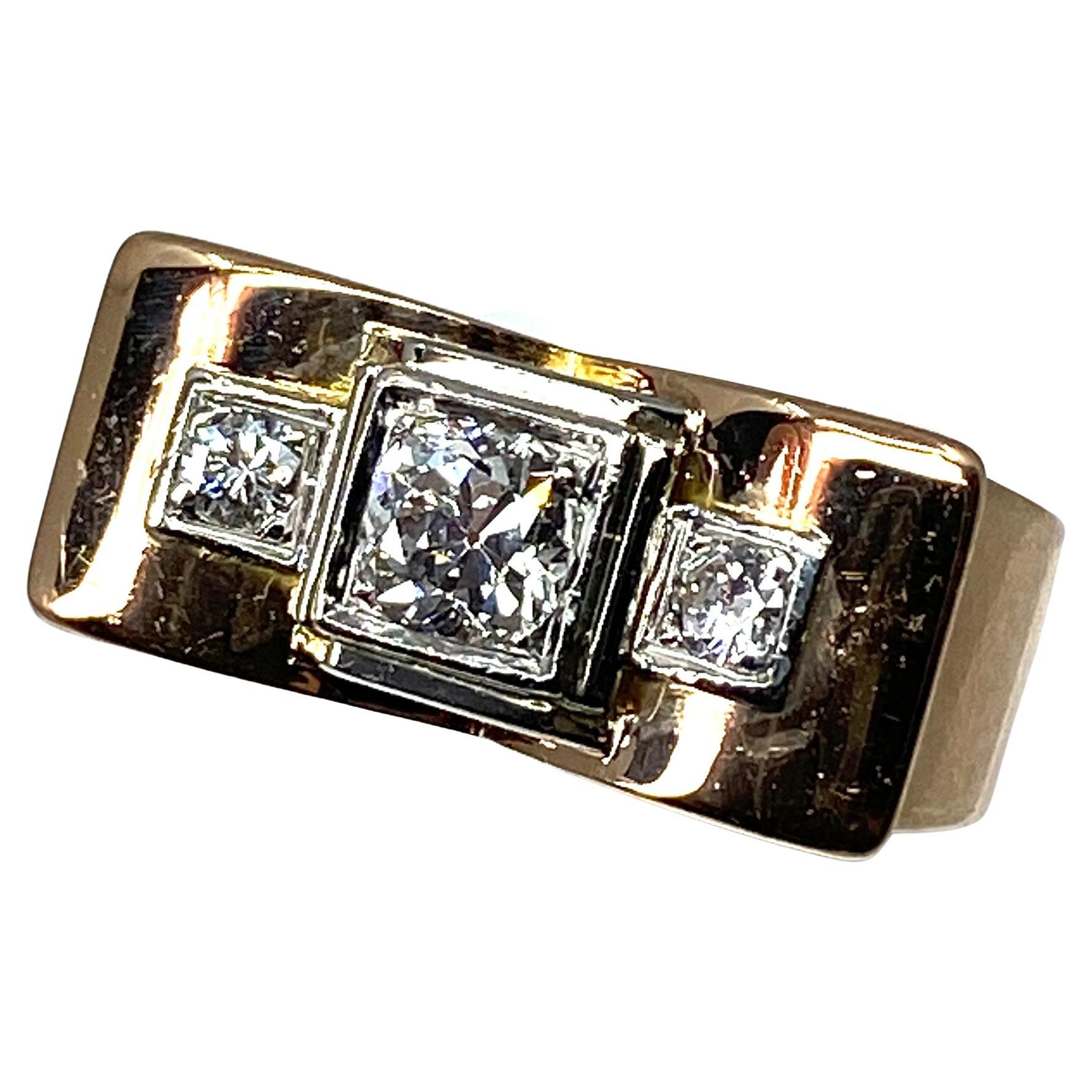 TANK ring in 18 carat gold set with 3 diamonds 