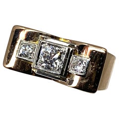 Vintage TANK ring in 18 carat gold set with 3 diamonds 
