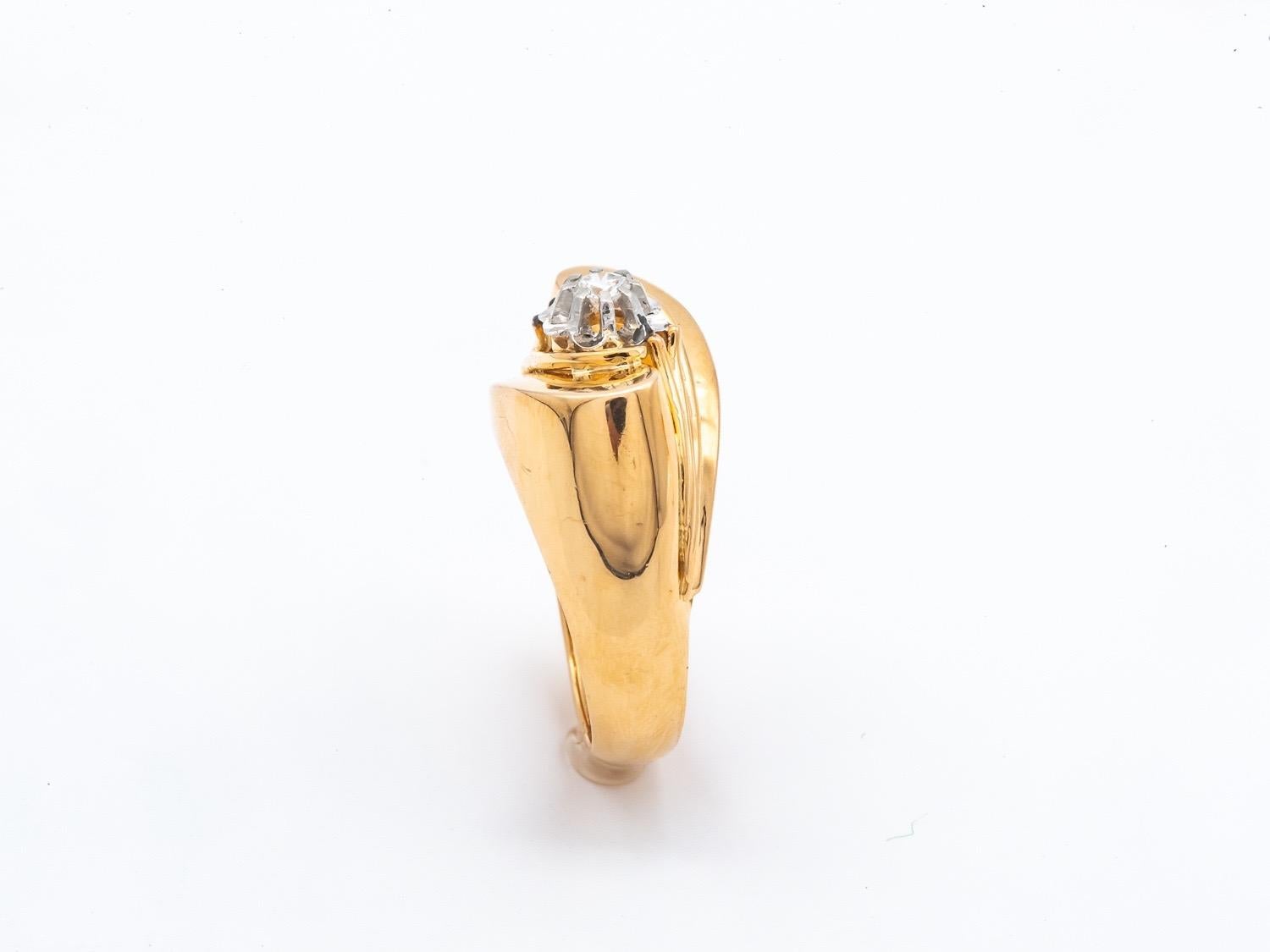 Brilliant Cut Tank Ring Surmonted Diamond Gold 18 Karat For Sale