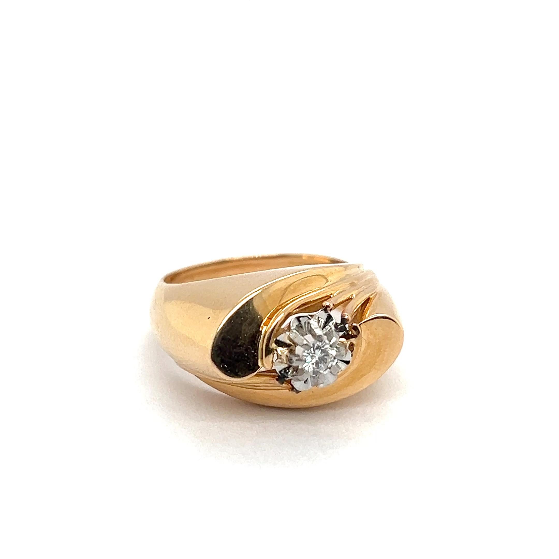Anello con carrarmato con diamante in oro 18 carati in vendita 2