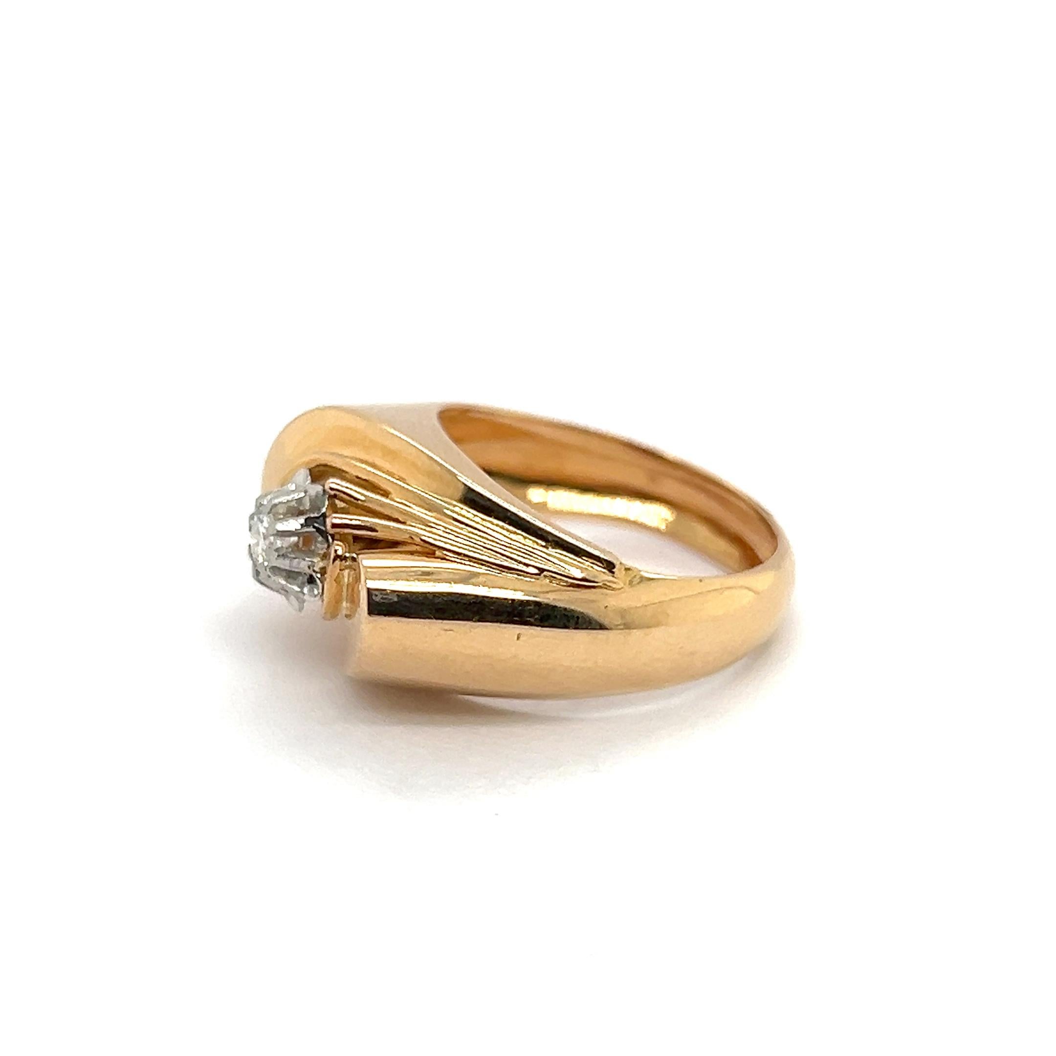 Anello con carrarmato con diamante in oro 18 carati in vendita 3