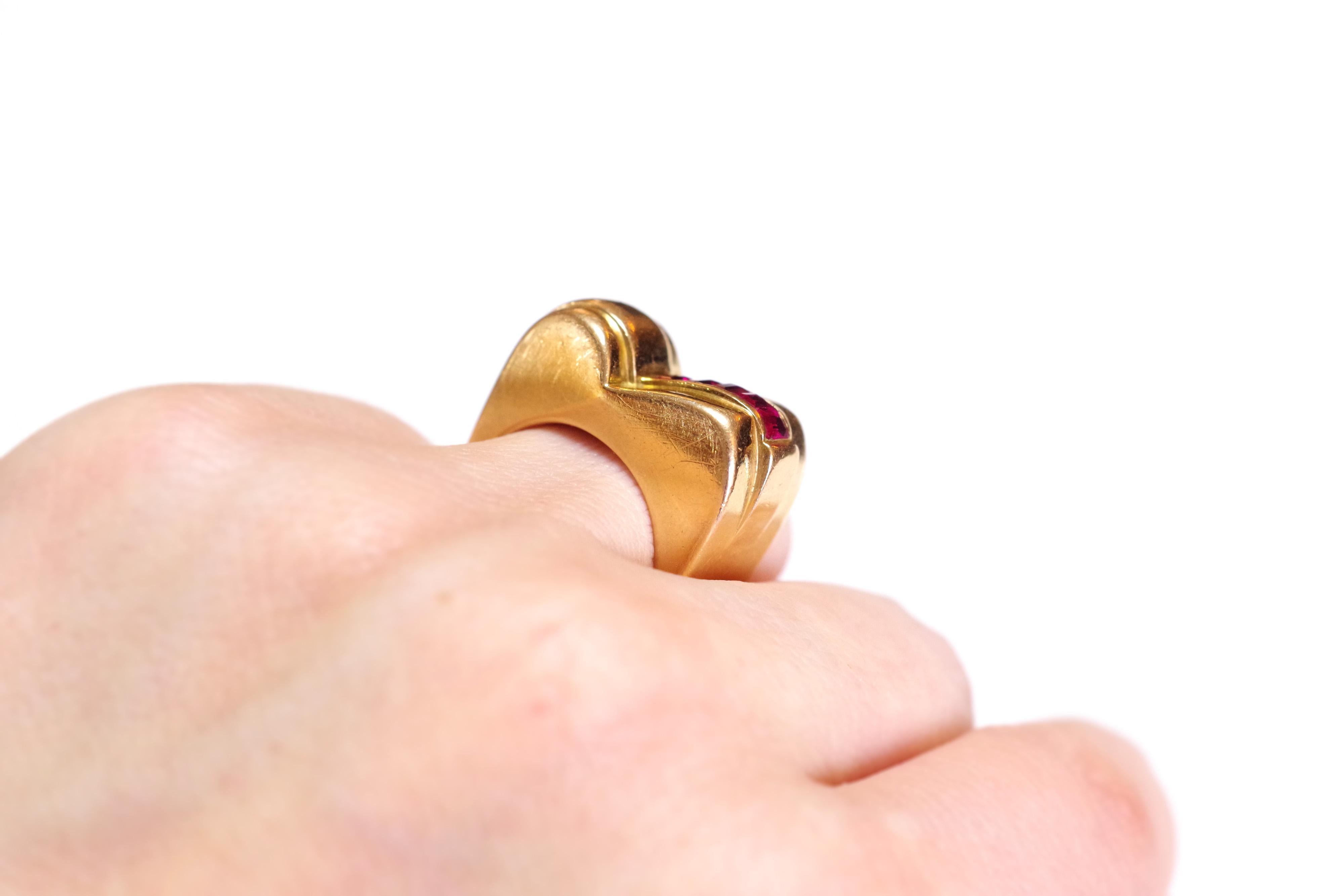 Tank Ruby Ring in 18k Rose Gold, Vintage Retro Ring Gold Ruby For Sale 5
