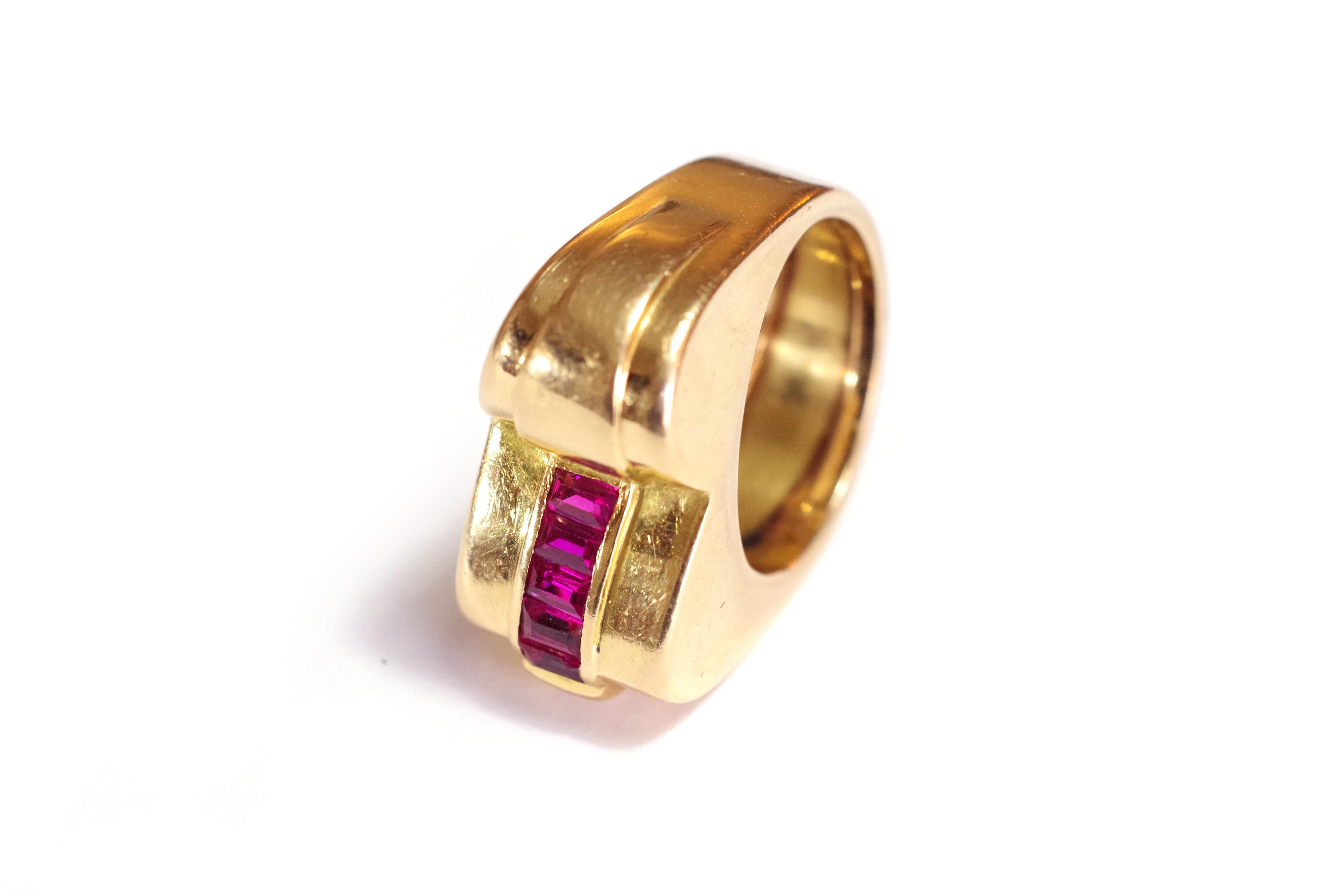 Art Deco Tank Ruby Ring in 18k Rose Gold, Vintage Retro Ring Gold Ruby For Sale