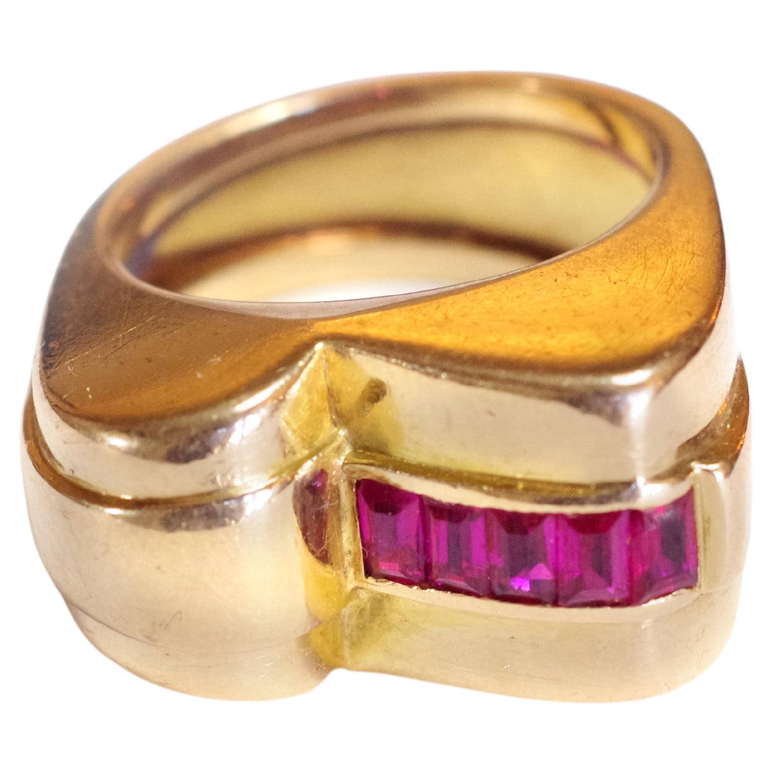 Tank Ruby Ring in 18k Rose Gold, Vintage Retro Ring Gold Ruby For Sale