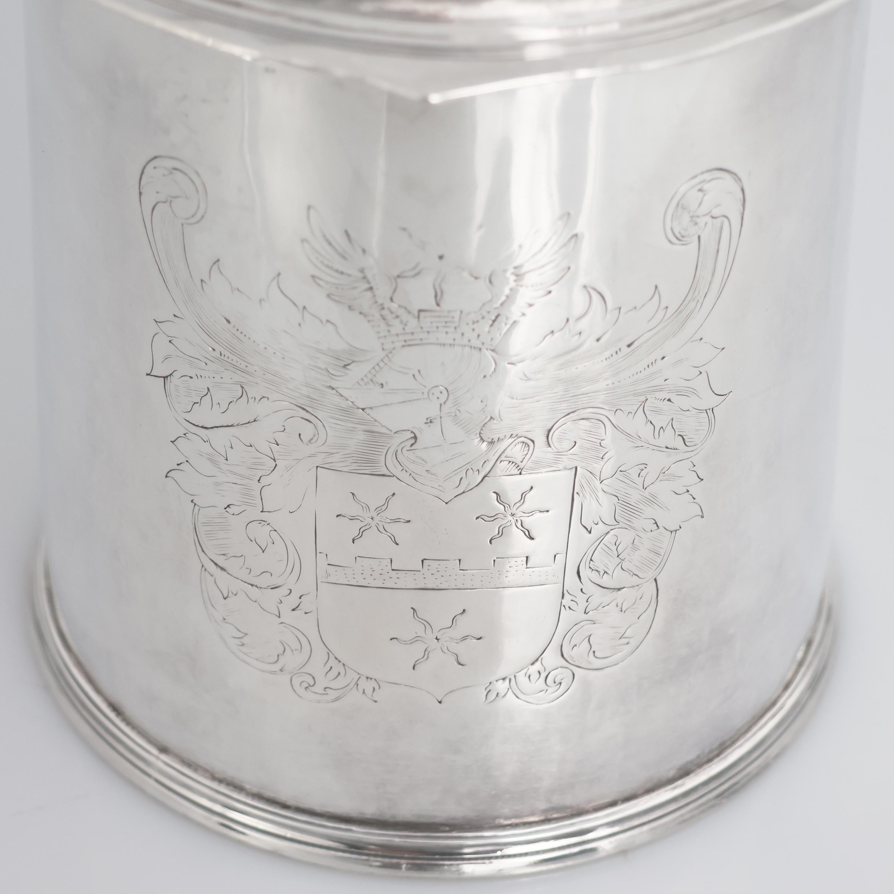 Argent sterling Chandelle Charles II en argent sterling, orfèvre TL, Londres, 1674 en vente