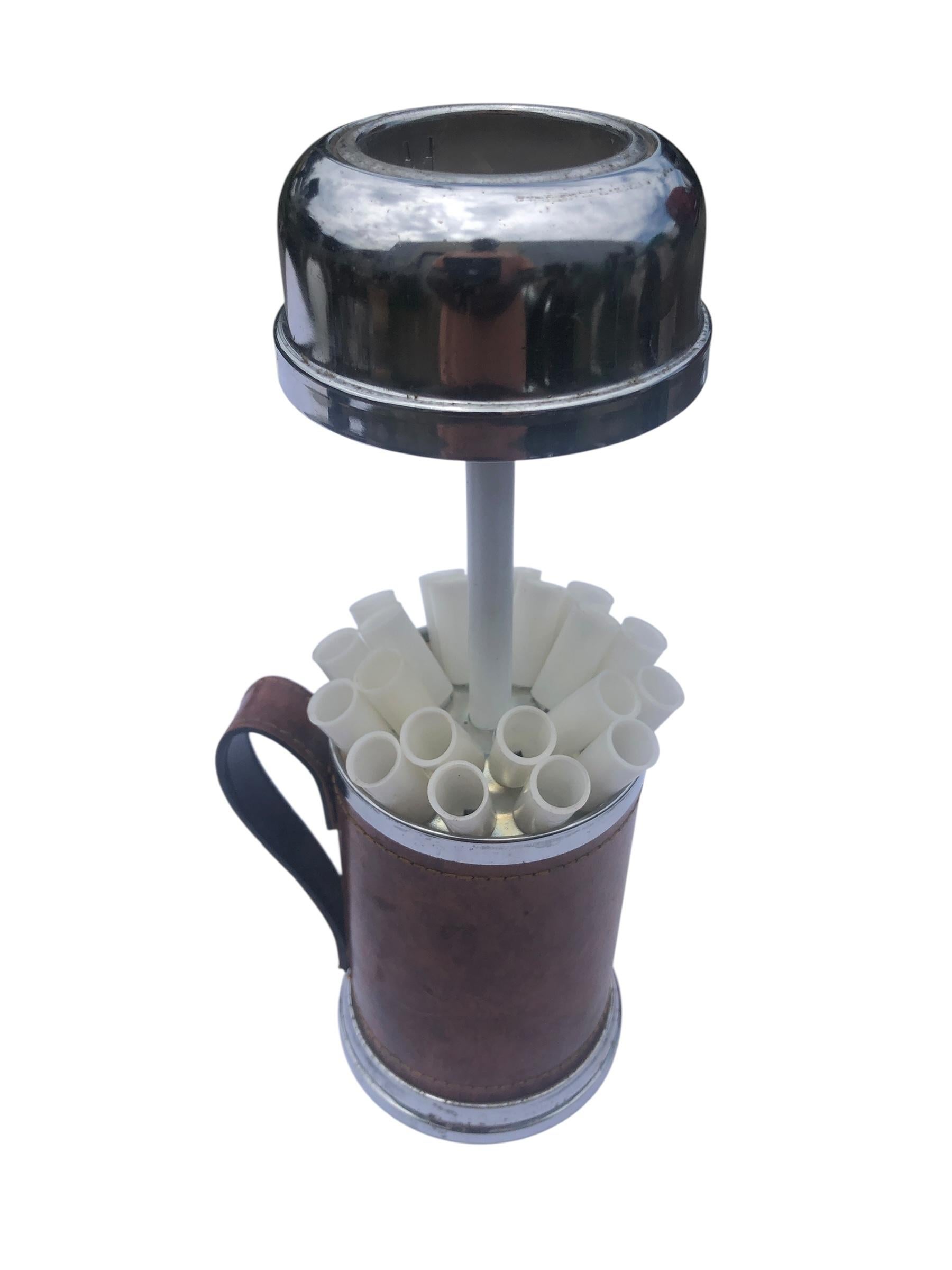 Tankard Portacigarrillos y Encendedor de Piel con Decoración de Cabeza de Caballo Cuero en venta