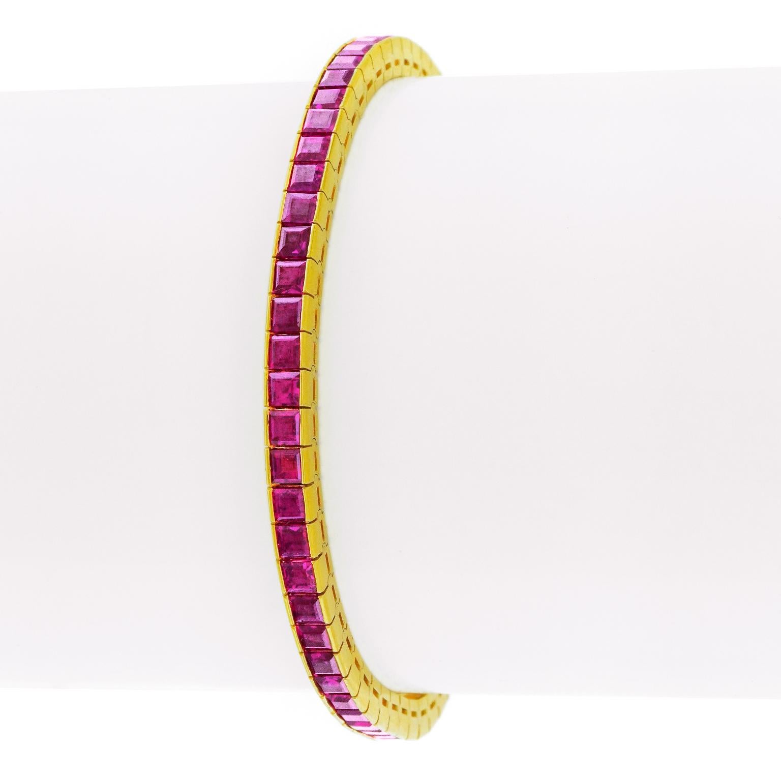 Taille émeraude Tannler Bracelet ligne rubis 10 carats Zurich des années 1970 en vente