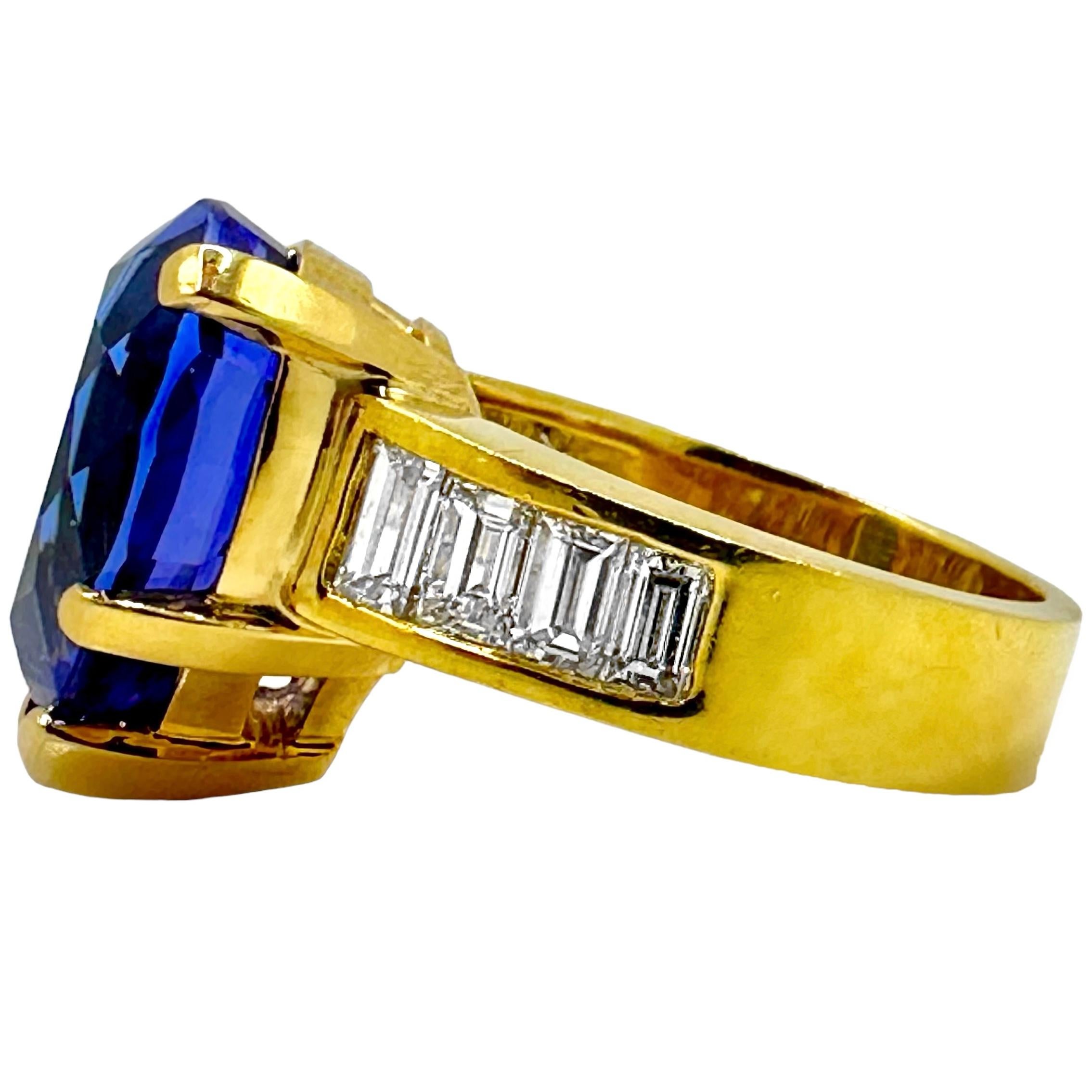 Tantalizing Pear Shaped Tanzanite Ring with Baguette Diamonds in 18K Yellow Gold For Sale 1