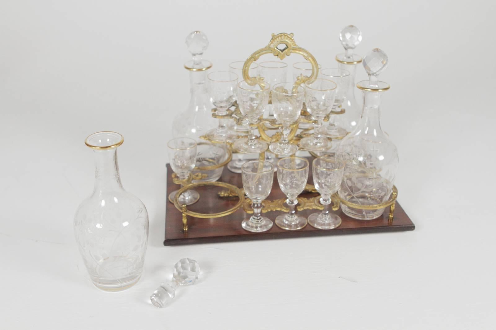 Tantalus Box with Beveled Glass Panels with Decanters and Stemware In Excellent Condition In Lambertville, NJ