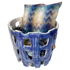 Ceramic basket or blanket chest in dark blue  