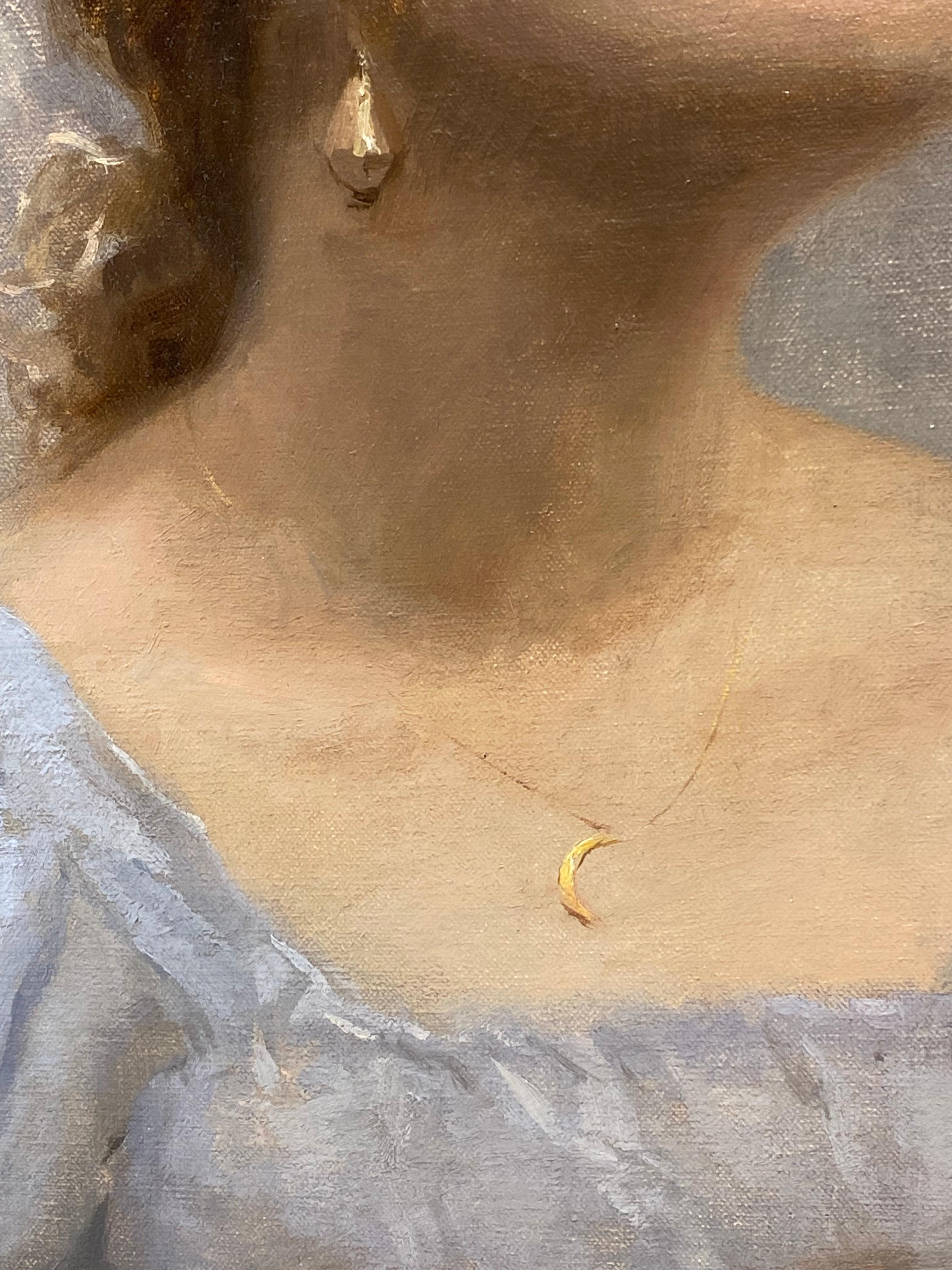 Luna, Ritratto classico contemporaneo del XXI secolo in vendita 2