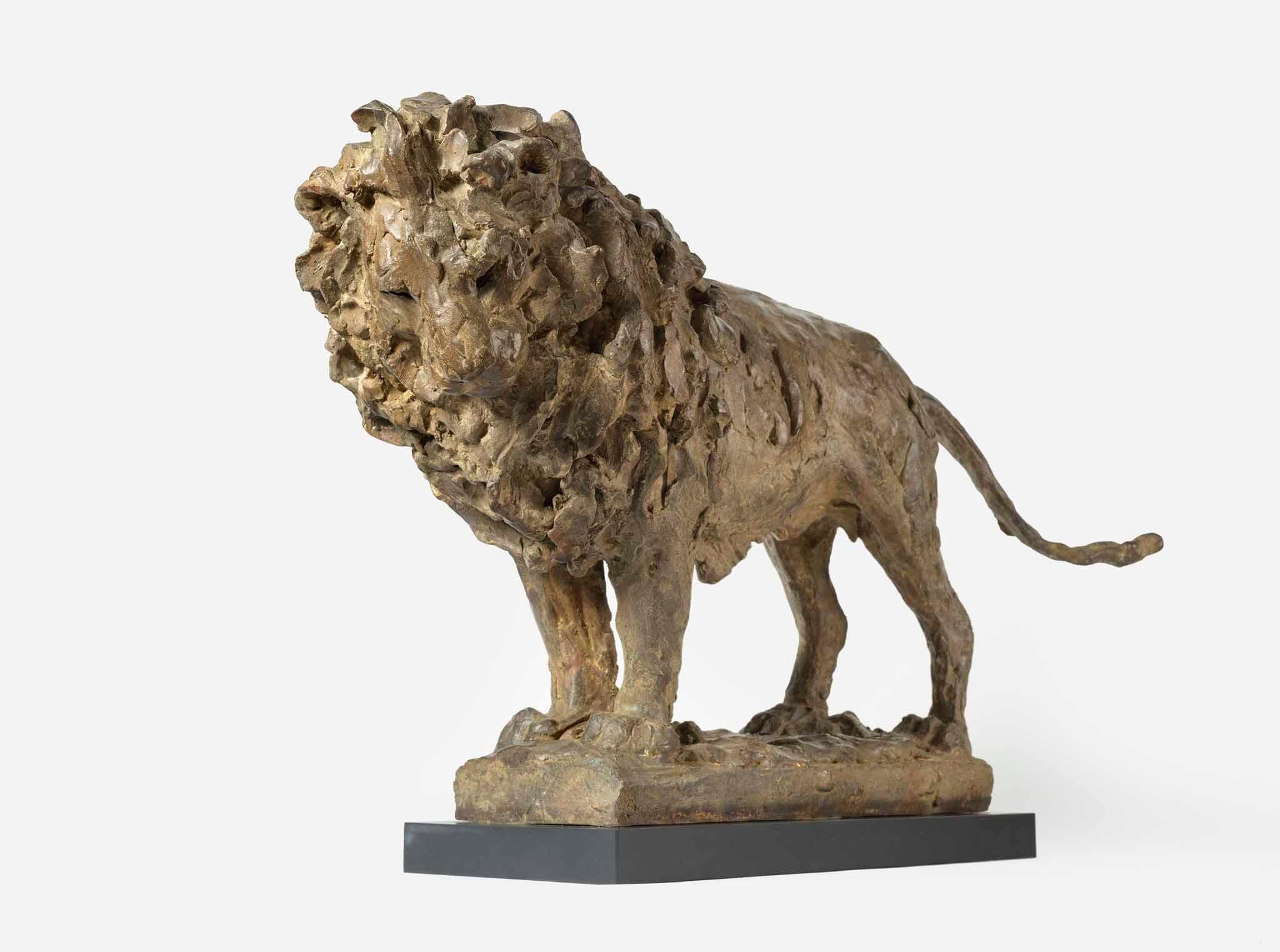 Tanya Brett Figurative Sculpture - Lion