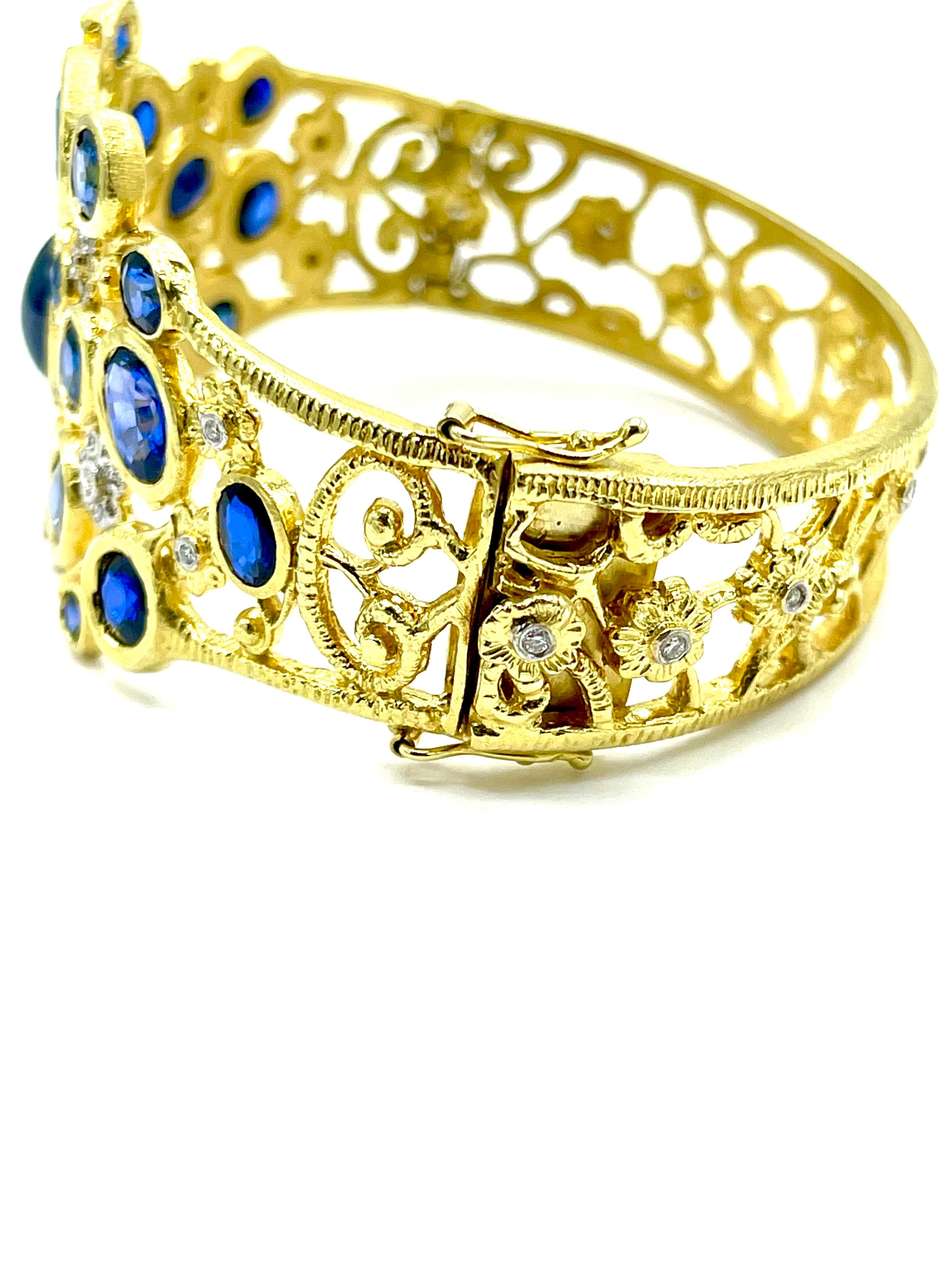 Women's or Men's Tanya Farah 29.70 Carat Sapphire and Diamond Floral Yellow Gold Bracelet