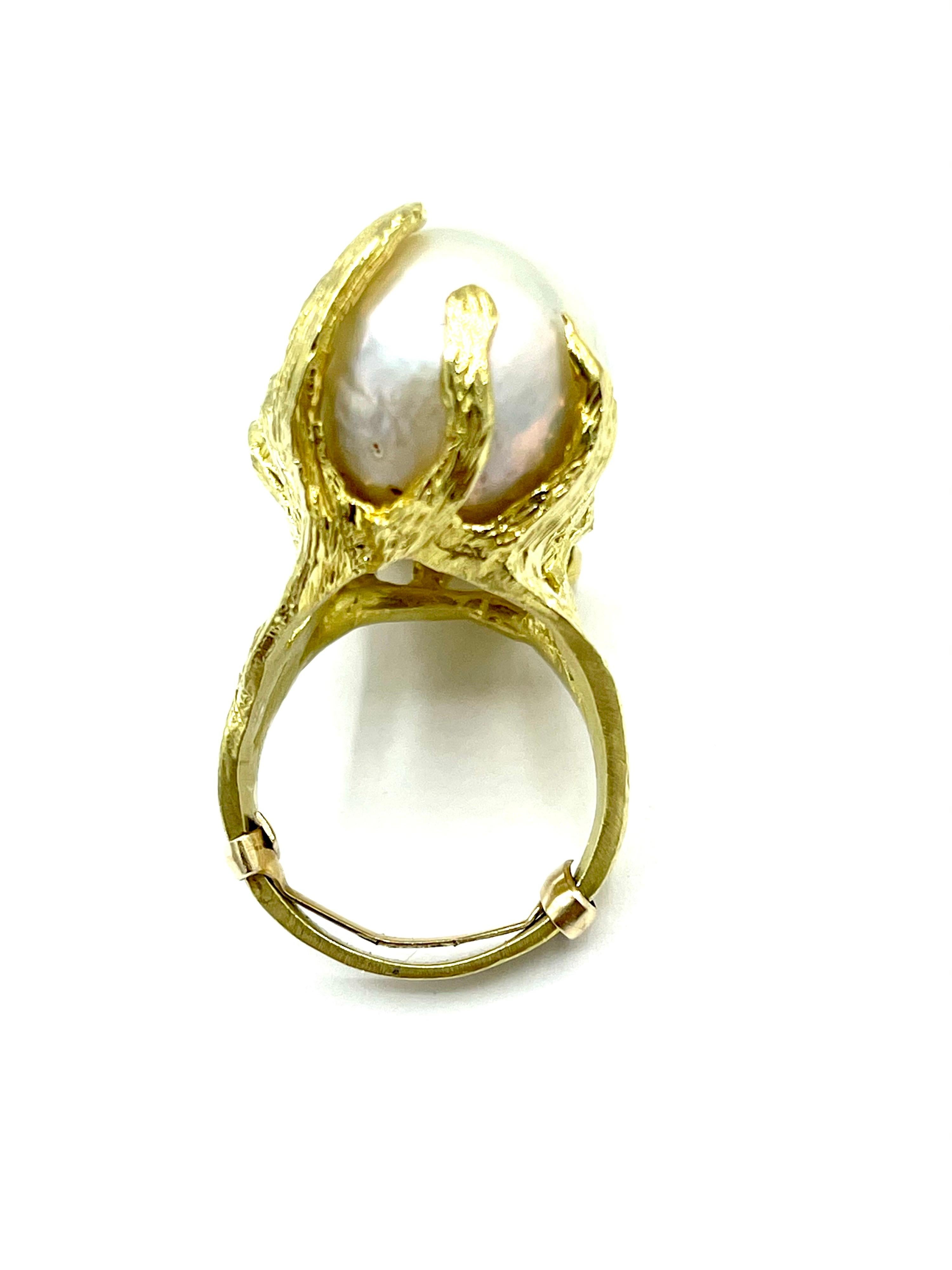 Modern Tanya Farah Baroque Pearl and 18 Karat Yellow Gold Fashion Ring For Sale