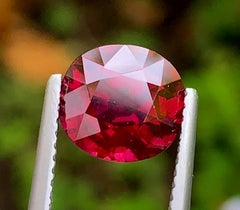 Tanzania Natural Cerise Pink Garnet Gemstone: 3.36 Carat Faceted For Ring