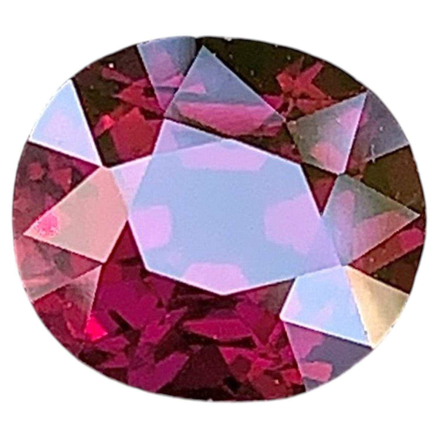 Tanzania Natural Pinkish Red Garnet Gemstone: 2.92 Carat Faceted For Ring For Sale