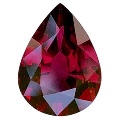 Tanzania Natural Pinkish Red Garnet Gemstone: 3.27 Carat Faceted For Ring