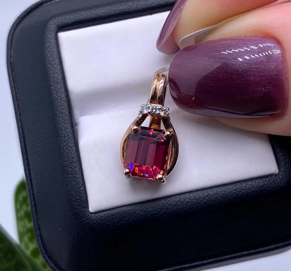 Art Déco Ciondolo con granato della Tanzania in oro rosa 14K e diamanti in vendita