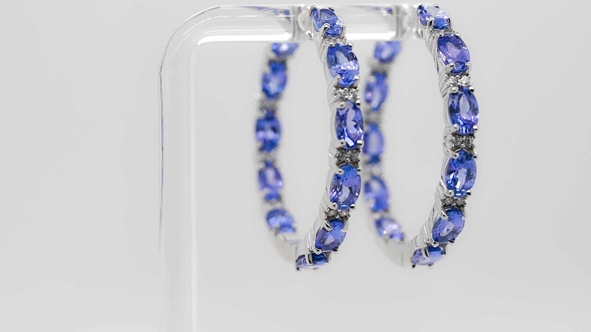 925 Sterling Silver Tanzanite Round Earrings For Women Bridal Earrings Gift Her Neuf - En vente à New York, NY