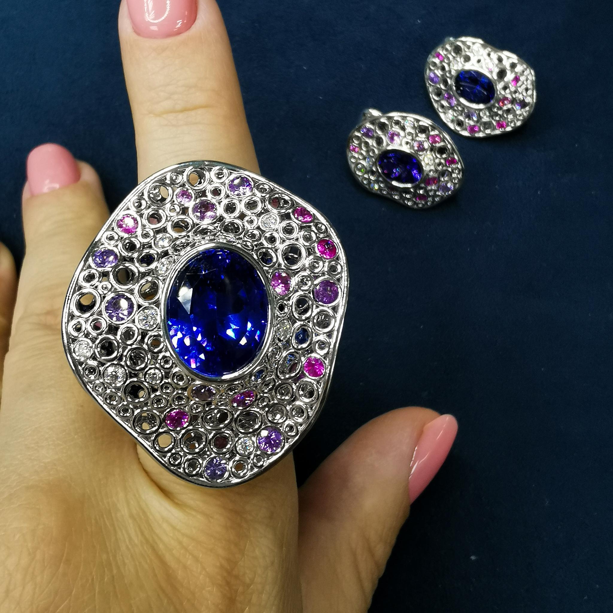 Tanzanite 12.42 Carat Diamonds Sapphires 18 Karat White Gold Bubbles Ring For Sale 6