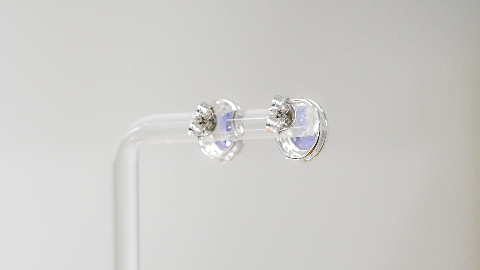 Art Deco Style Tanzanite Stud Earrings with Cz in 925 Sterling Silver Studs In New Condition For Sale In New York, NY