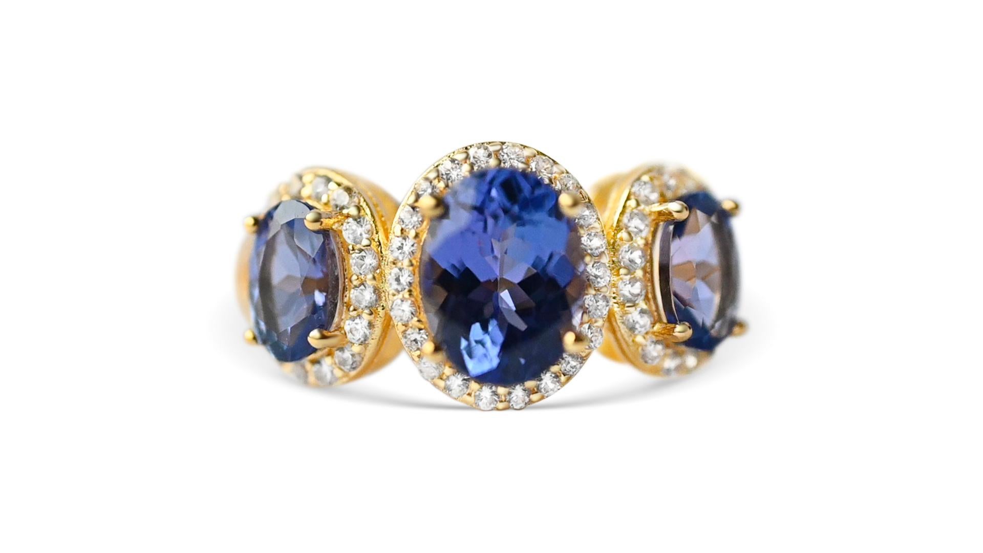 Tanzanite 18k Gold Yellow  18 K 1MMROSE METAL PLATED  Women's Rings 4.94 cts In New Condition For Sale In New York, NY