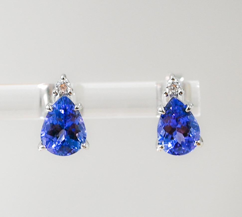 Pear Cut 2.00 Ctw Tanzanite Studs Earring White Rhodium 925 Sterling Silver Bridal Studs  For Sale