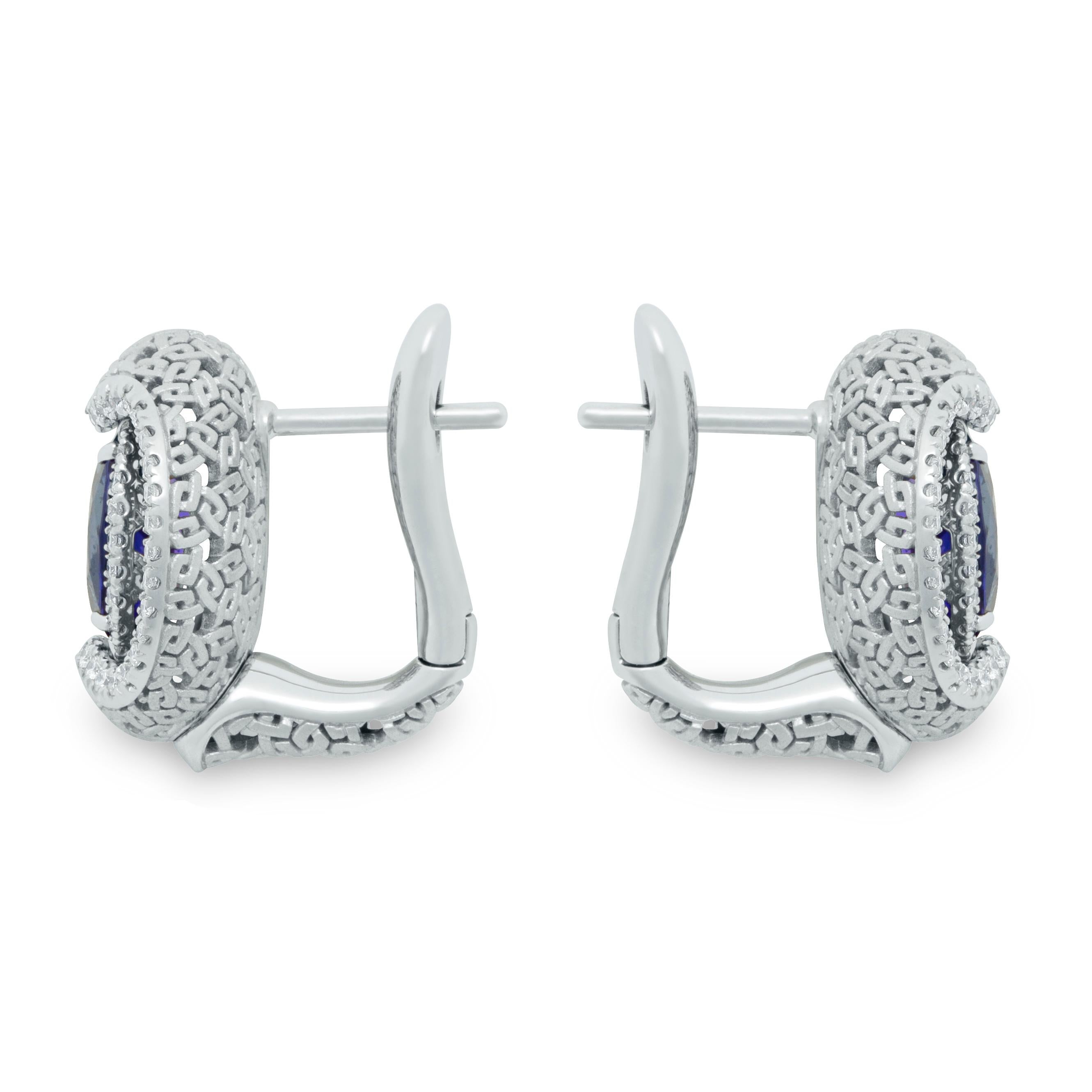 Tanzanite 2.61 Carat Diamonds 18 Karat White Gold New Classic Earrings
Introducing Earrings crafted from delicate 18 Karat White Gold, which in company with two 2.61 Carat Tanzanites and 116 Diamonds around it, creates a truly noble look. But the