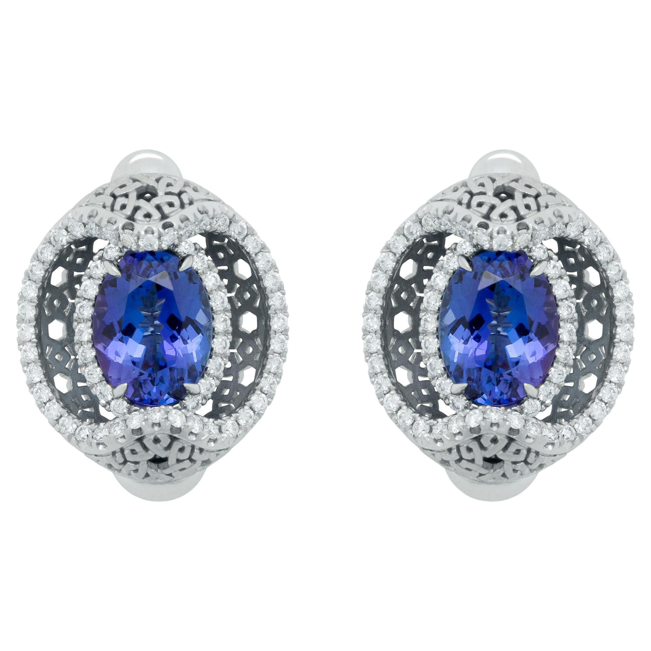 Neue klassische Ohrringe mit Tansanit 2,61 Karat Diamanten aus 18 Karat Weißgold im Angebot