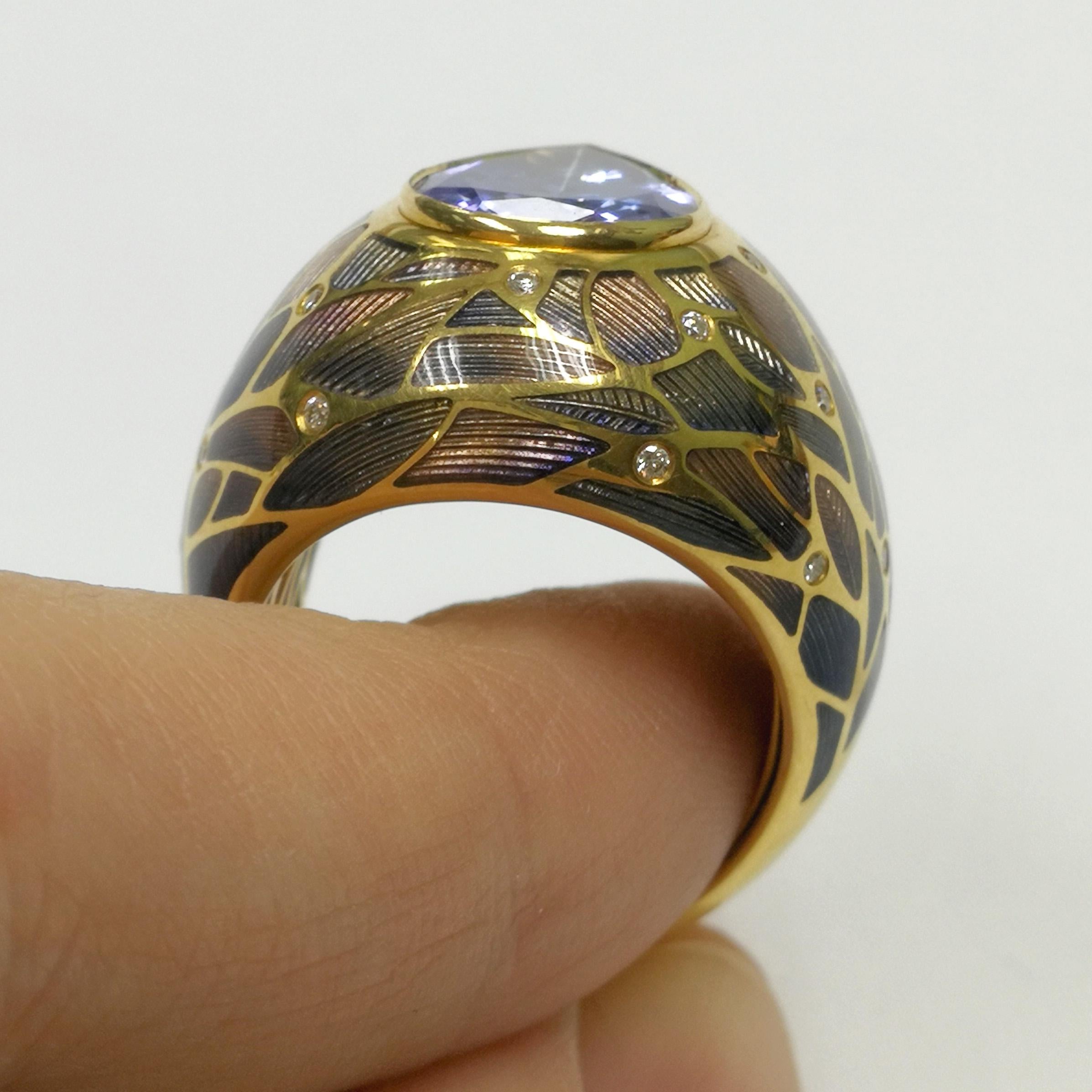 Tanzanite 3.76 Carat Diamonds 18 Karat Yellow Gold Four Seasons Ring In New Condition For Sale In Bangkok, TH
