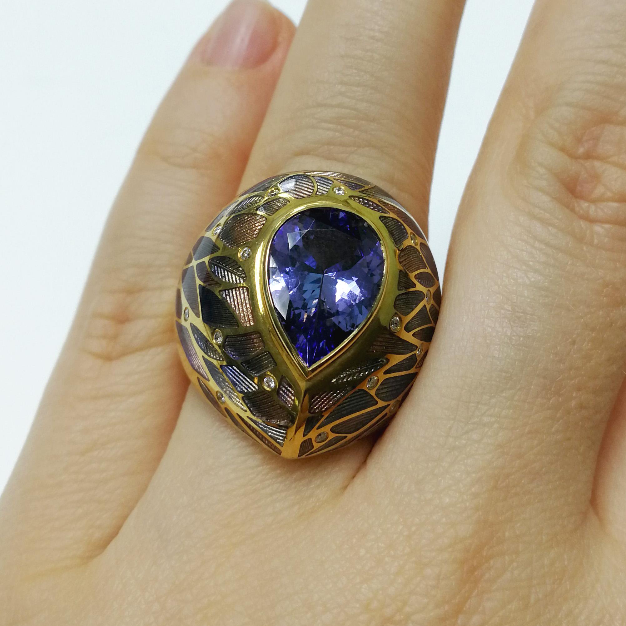 Tanzanite 3.76 Carat Diamonds 18 Karat Yellow Gold Four Seasons Ring For Sale 1