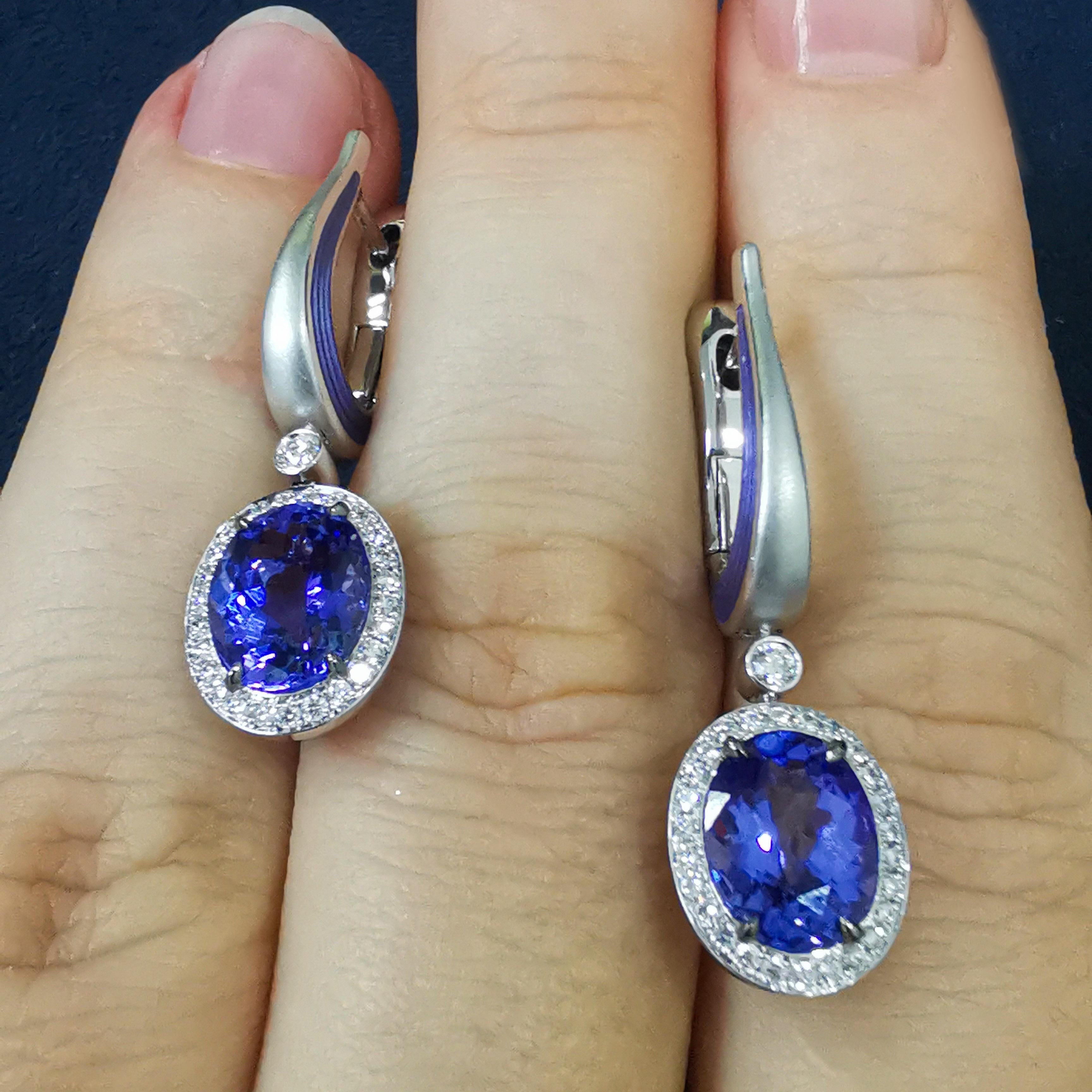 Tanzanite 3.83 Carat Diamonds Enamel 18 Karat White Gold New Classic Earrings In New Condition For Sale In Bangkok, TH