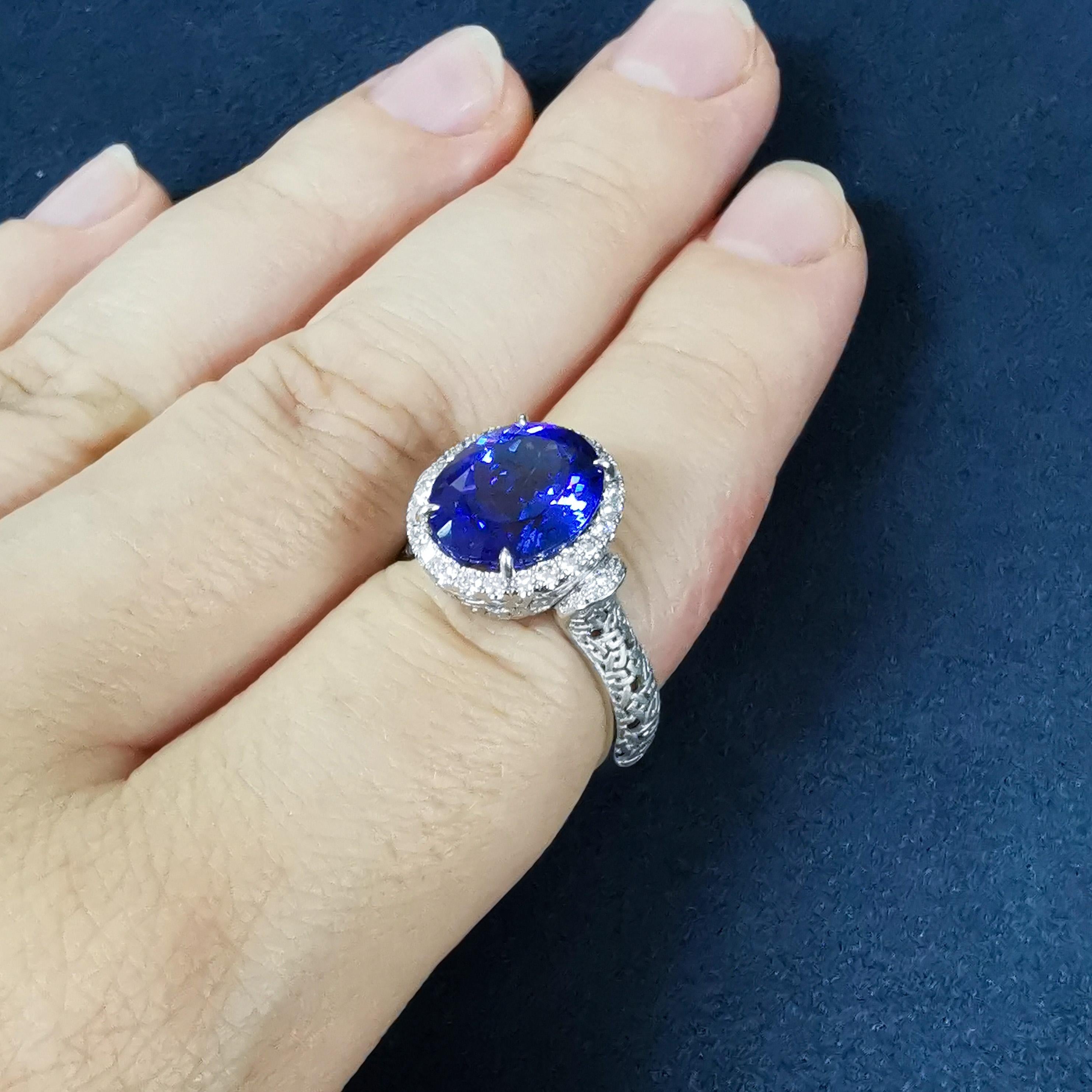 Tanzanite 5.48 Carat Diamonds 18 Karat White Gold New Classic Ring For Sale 7