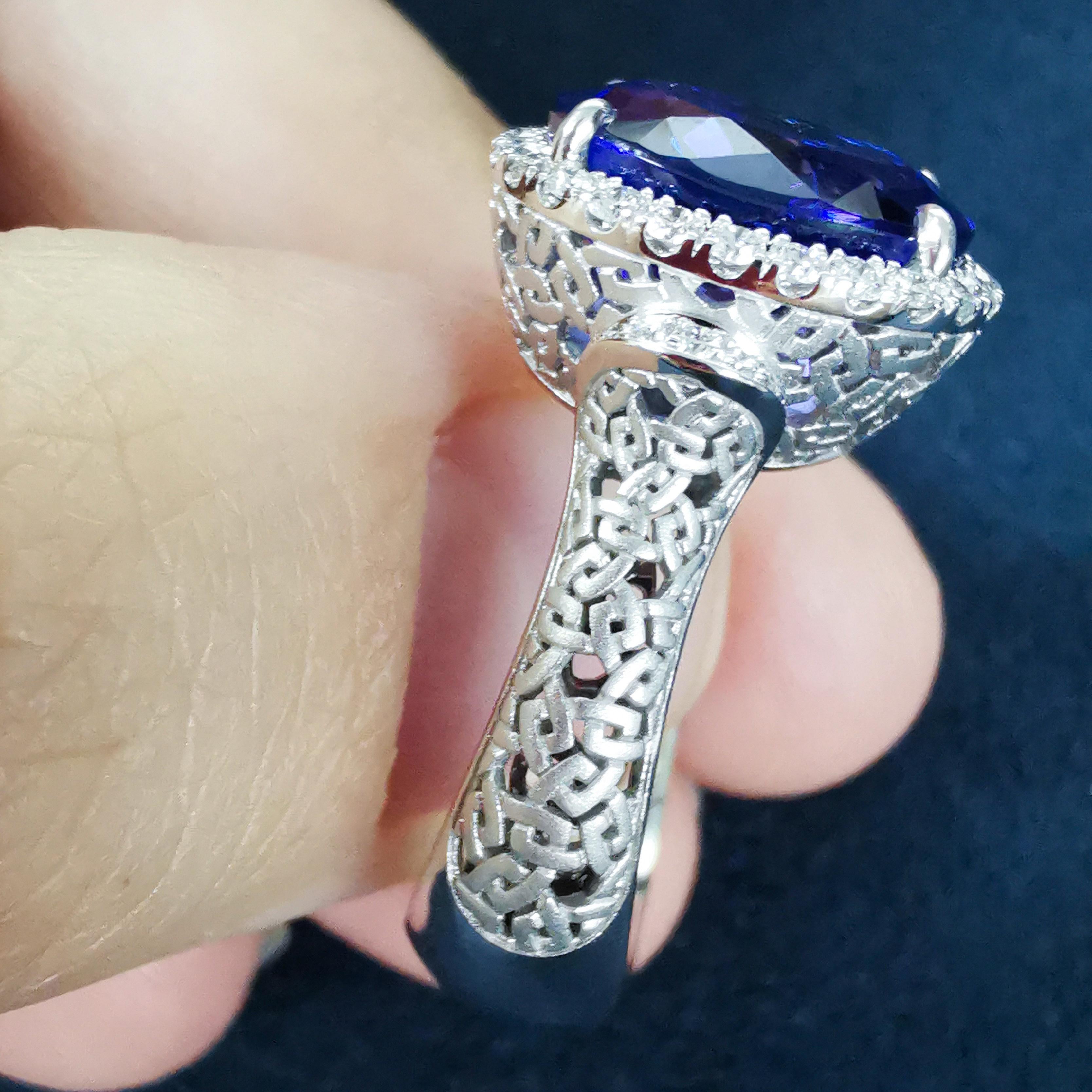 Tanzanite 5.48 Carat Diamonds 18 Karat White Gold New Classic Ring For Sale 2