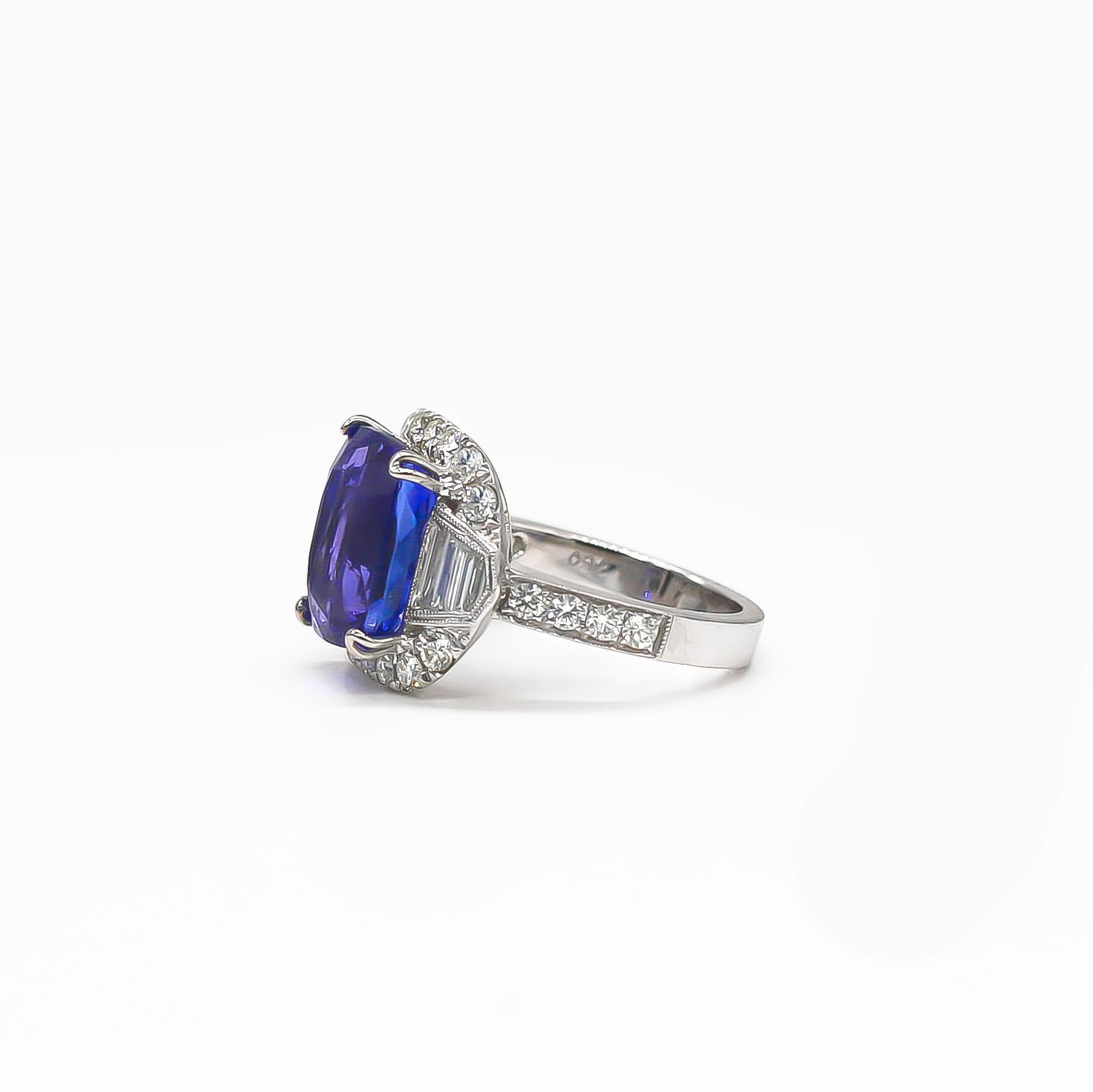 Tanzanite 6.88 Carat and Diamonds 1.20 Carat Ring In Excellent Condition In Carlsbad, CA