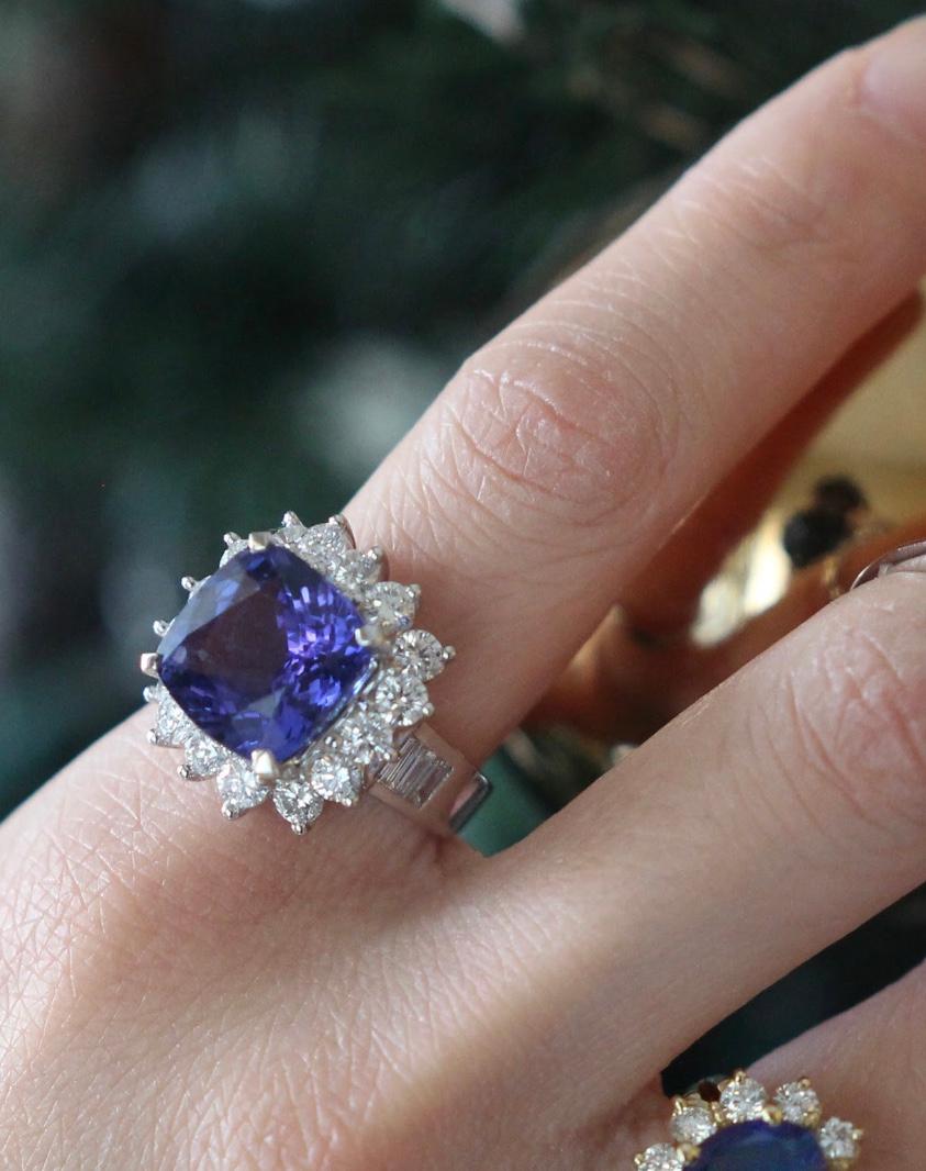 8.31 Carat Tanzanite White Gold Cocktail Ring For Sale 2