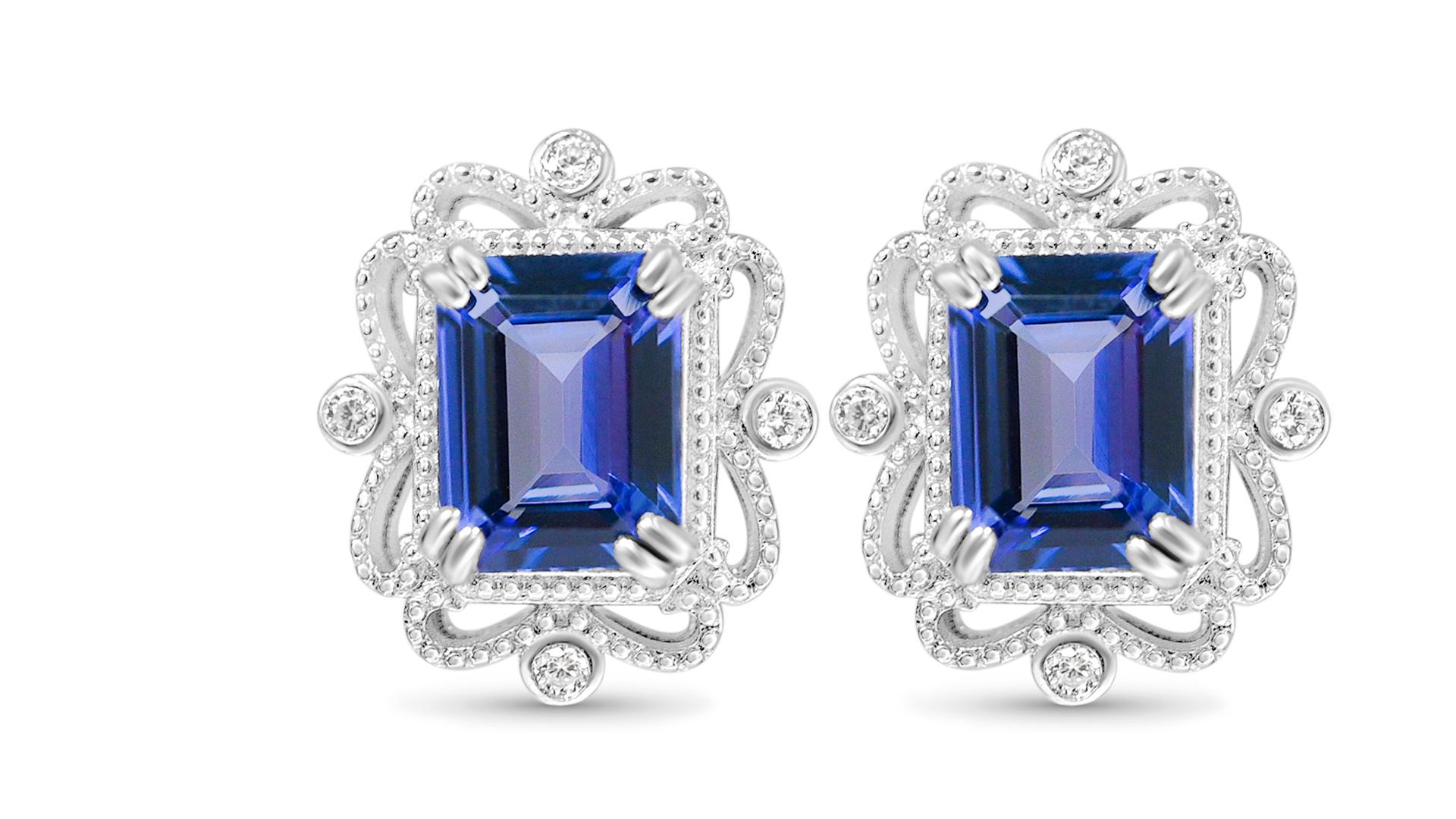 4.42 Cts Octagon Cut Tanzanite Solid Studs 925 Sterling Silver Women Earrings  In New Condition For Sale In New York, NY