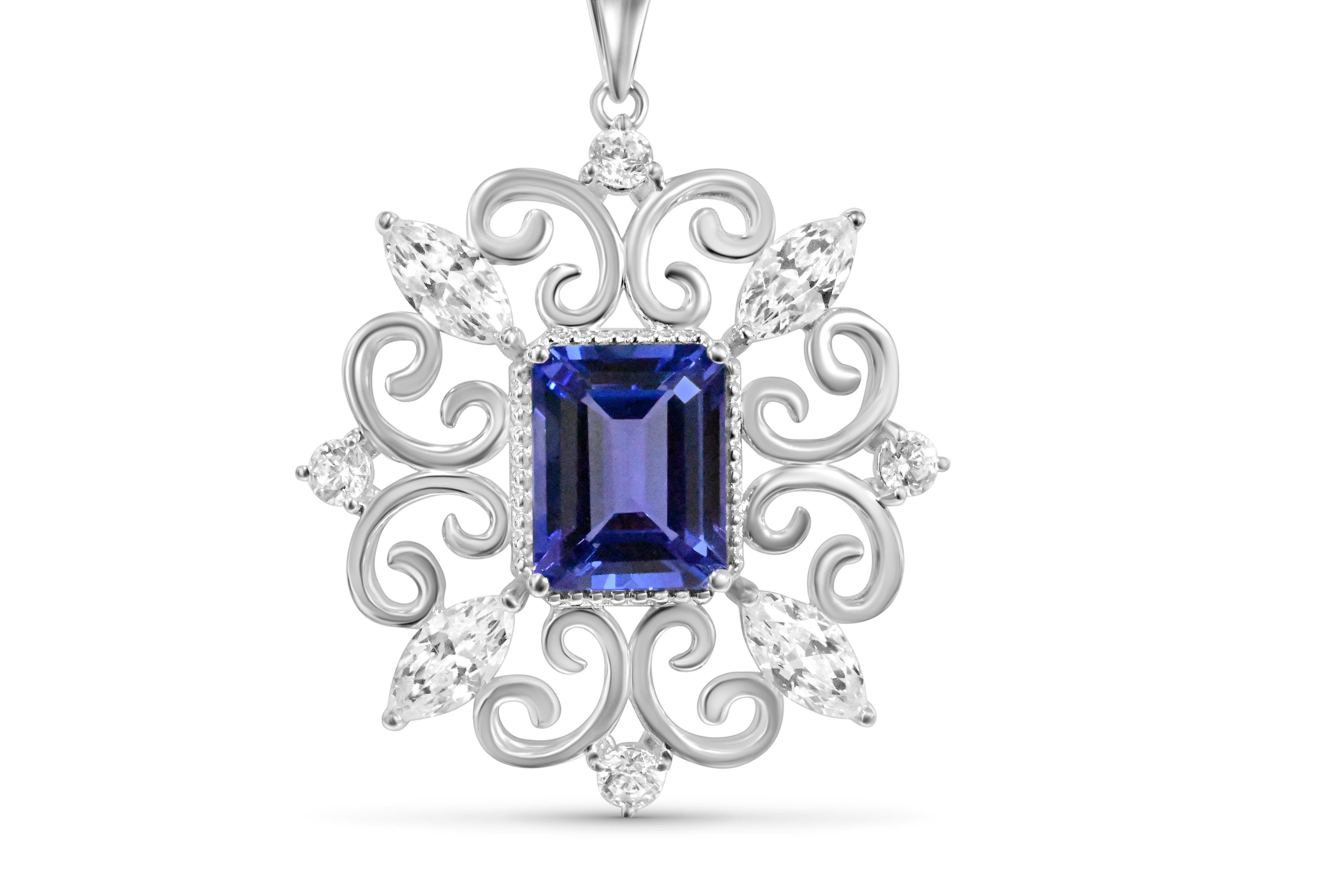 Octagon Cut Natural Tanzanite Vintage Pendant Necklace 9K White Gold Gift For Her (4.46 ct) For Sale