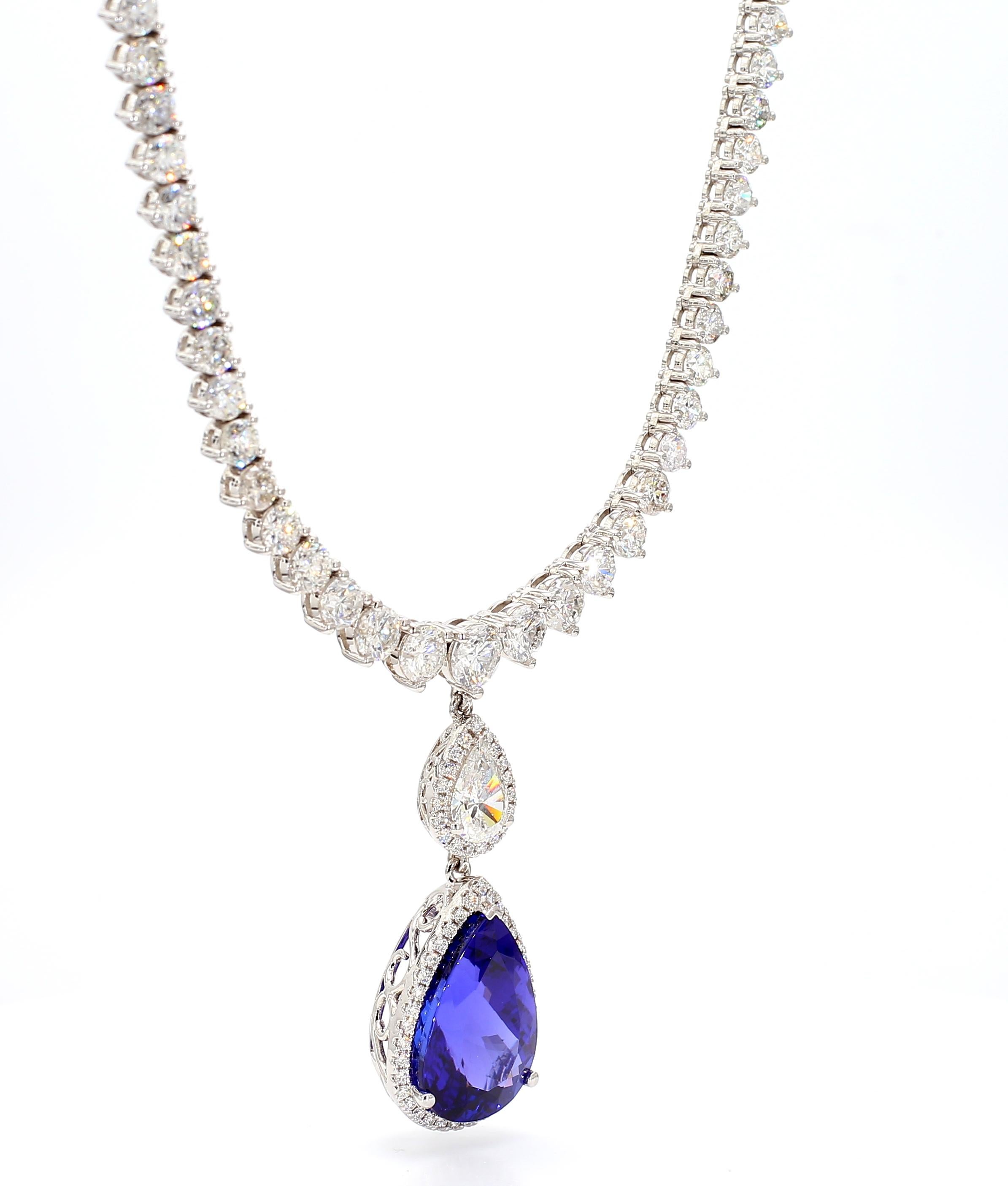 Tanzanite AAA Deluxe 34,44 Carati Collana Tennis Graduata 18 Oro Whiting in vendita 3