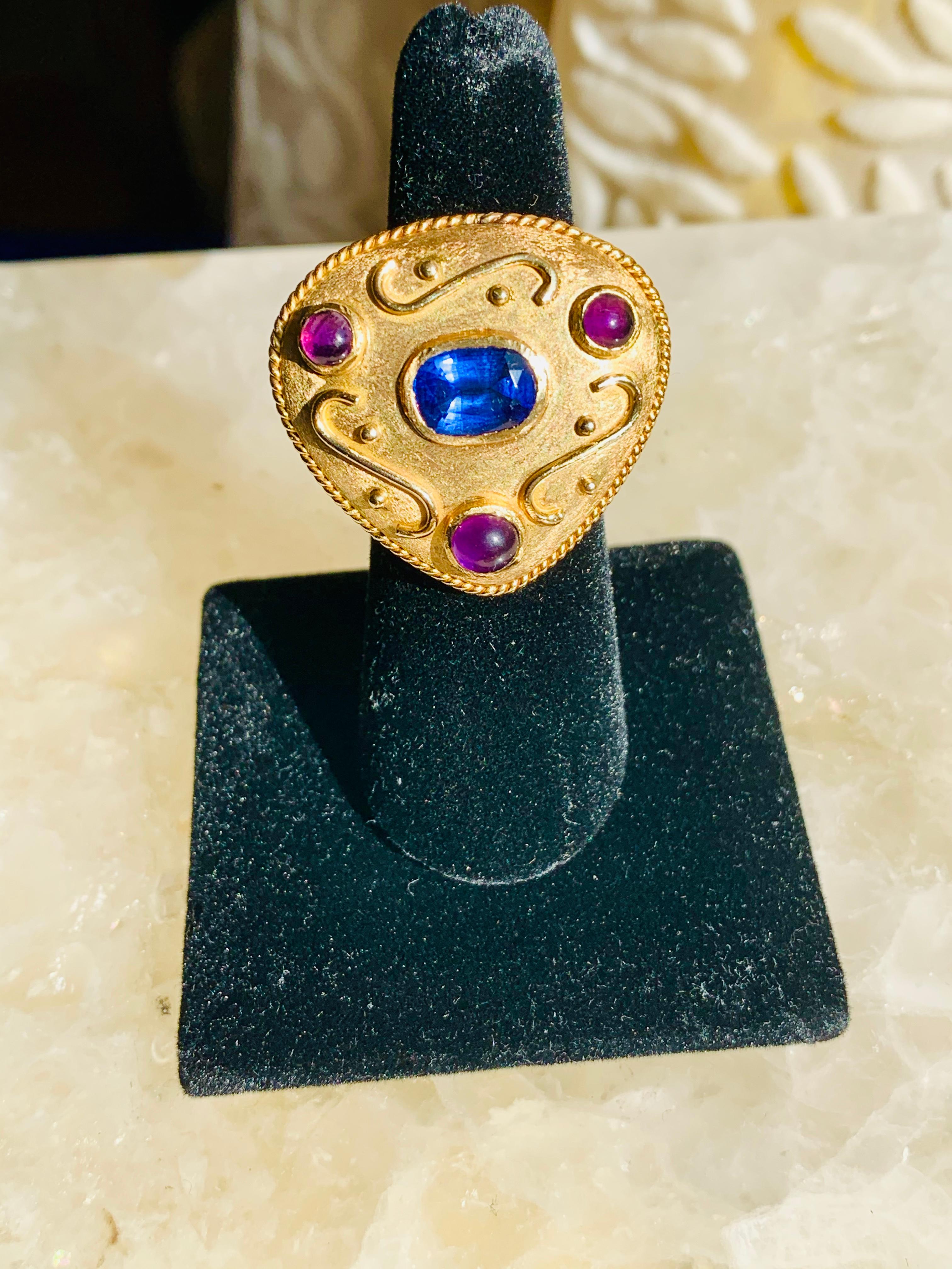 Contemporary Bold Tanzanite Amethyst Cocktail Ring For Sale