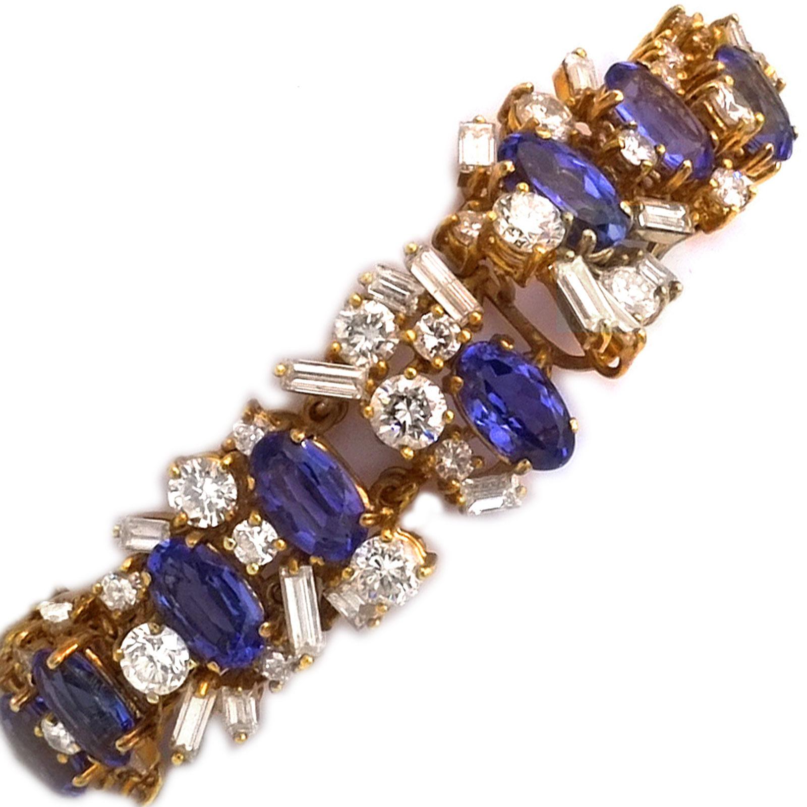 Taille mixte Bracelet en tanzanite et diamants de 12 carats en or 18 carats, c. 1970 en vente