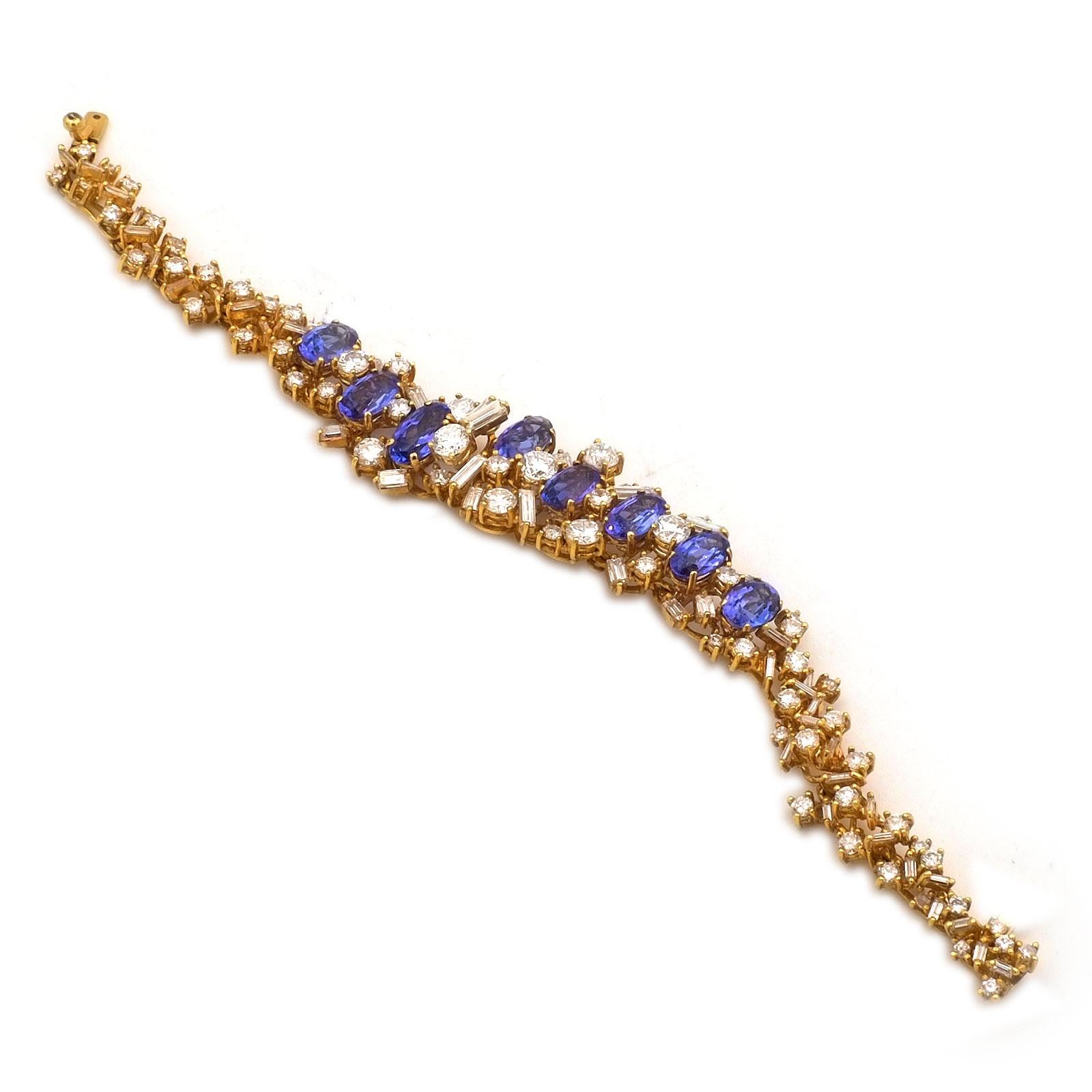 Tansanit und 12 Karat Diamant-Armband aus 18 Karat Gold, um 1970 Damen im Angebot