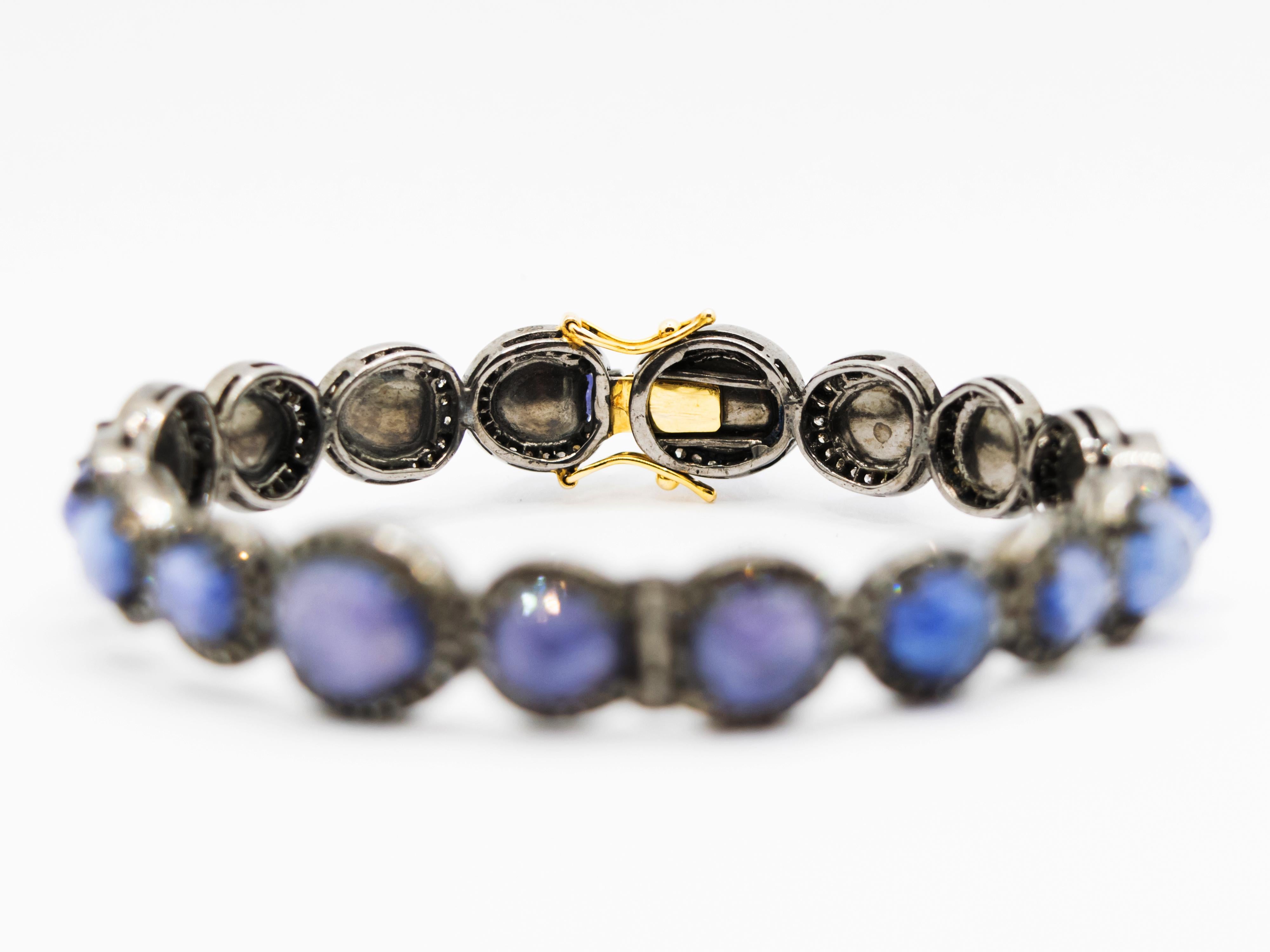 Retro Tanzanite and 2.46 Ct Gray Diamonds Silver Bangle Bracelet For Sale