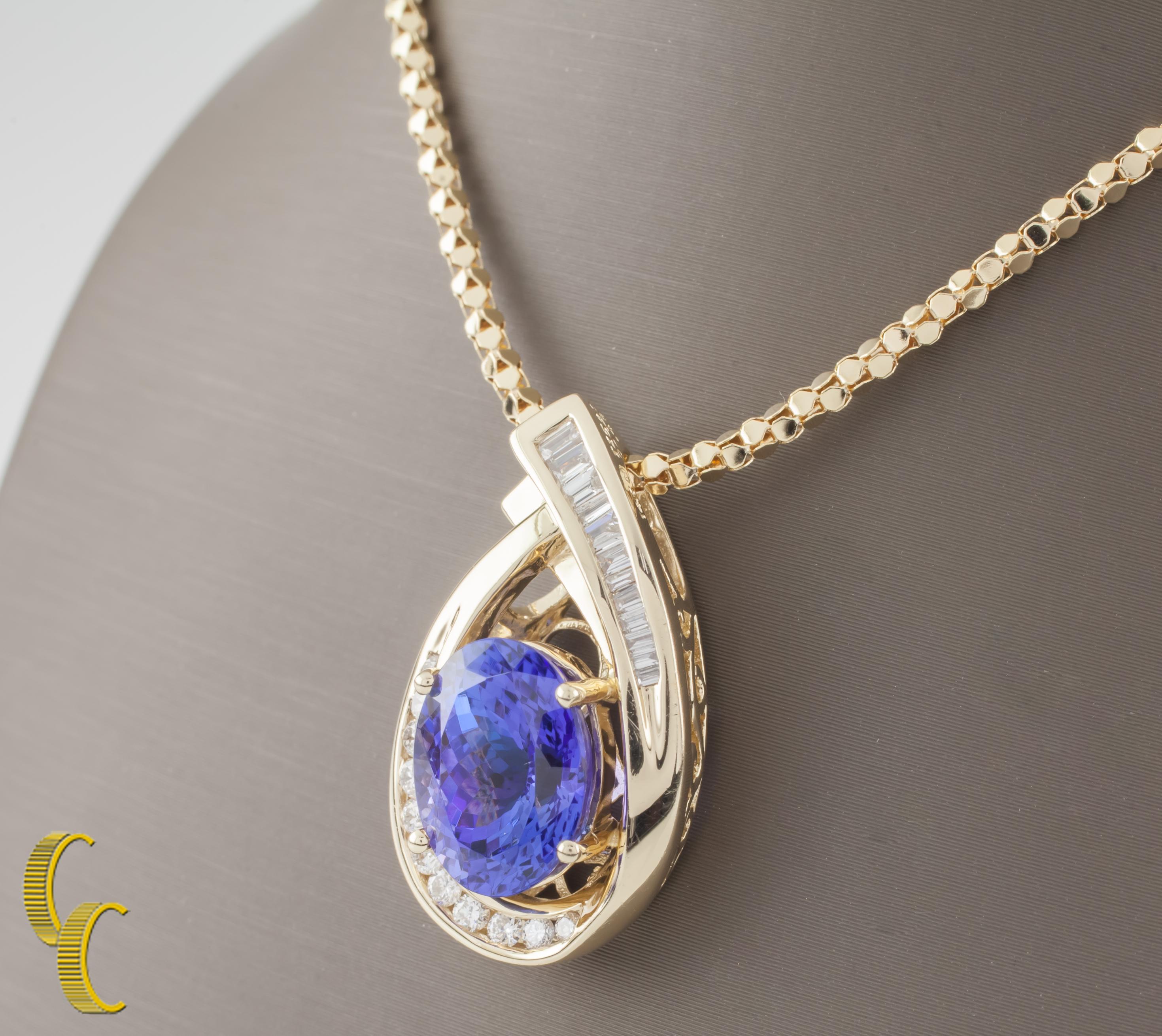 Tanzanite and Diamond 14 Karat Yellow Gold Pendant Necklace with Chain In Excellent Condition In Sherman Oaks, CA