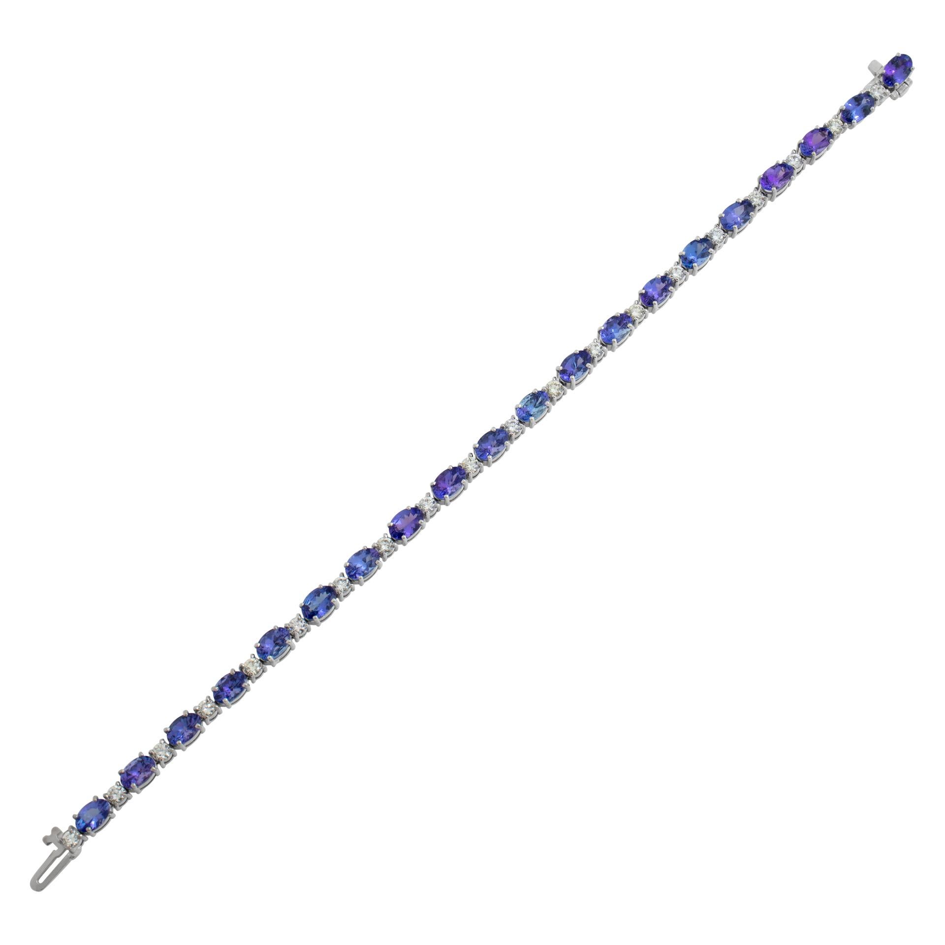 Tanzanite and Diamond 14k White Gold Bracelet In Excellent Condition For Sale In Surfside, FL