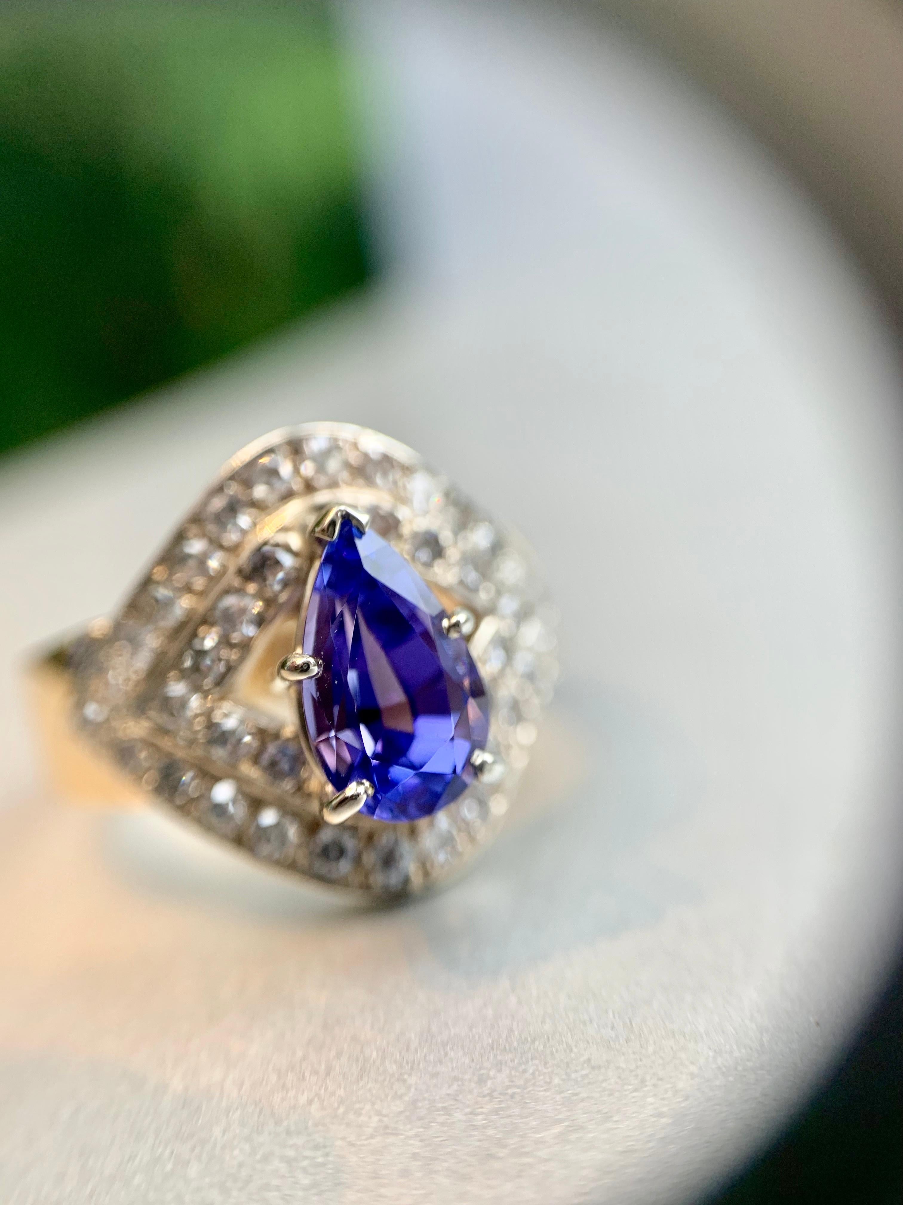 Tanzanite and Diamond Art Deco Style Gold Ring For Sale 4