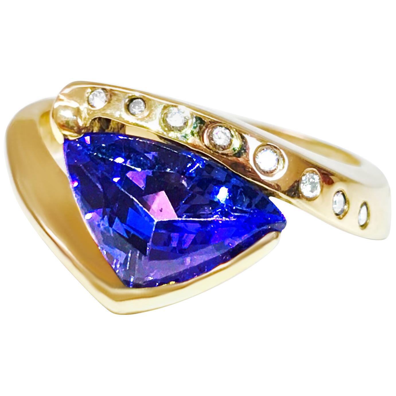 Tanzanite and Diamond Cocktail Ring in 14 Karat Yellow Gold For Sale