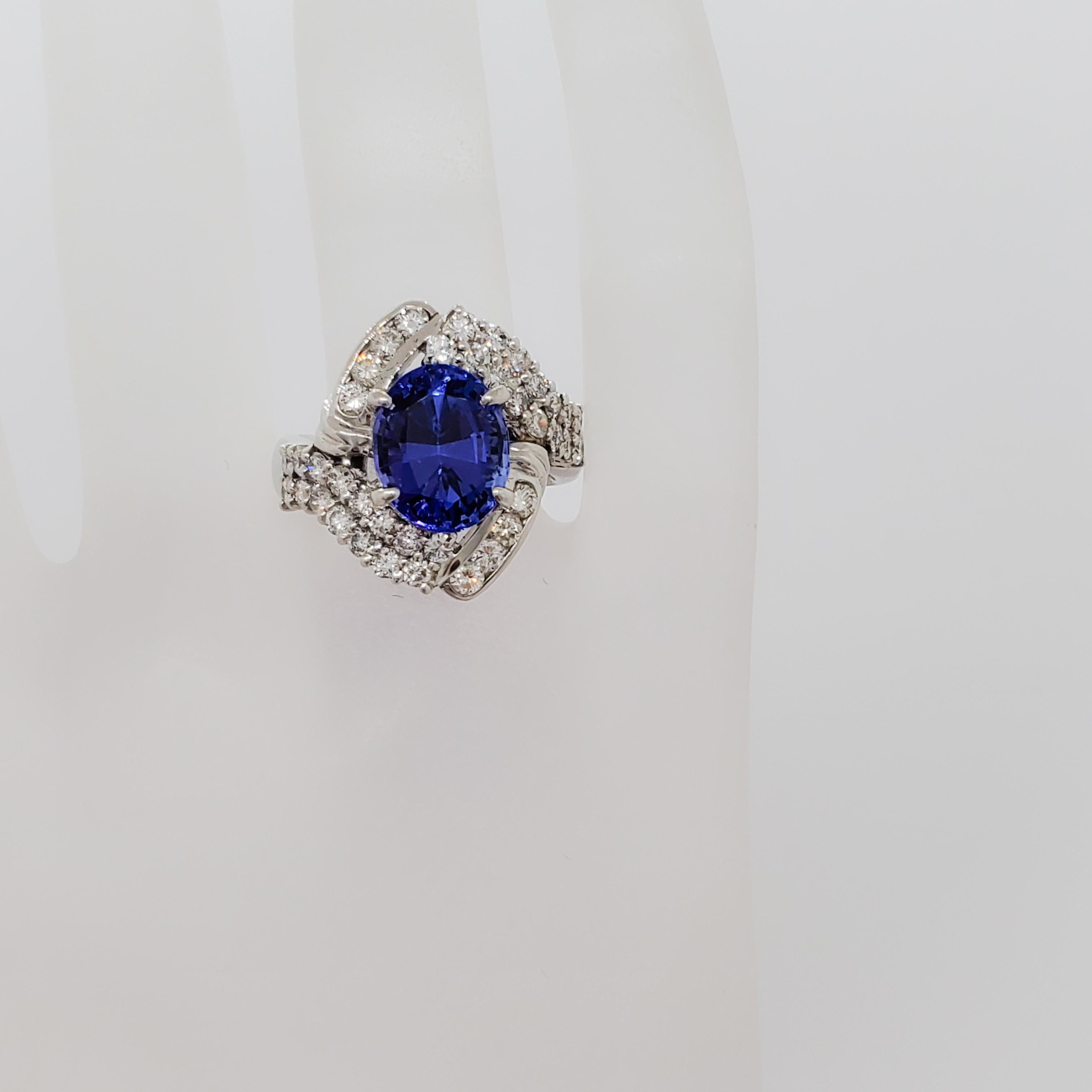 Tanzanite and Diamond Cocktail Ring in Platinum For Sale 2