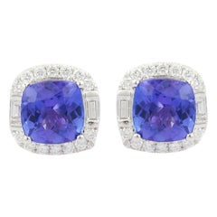 Boucles d'oreilles en or blanc massif 18 carats Tanzanite et diamant en forme de coussin